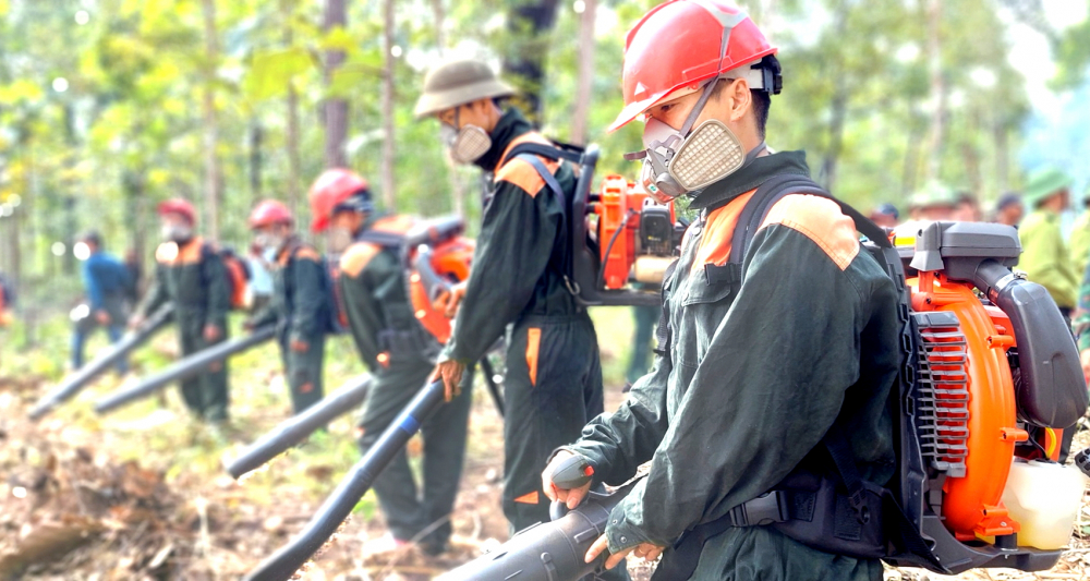 Diễn tập phòng cháy, chữa cháy rừng năm 2025 tại vườn quốc gia Yok Đôn - Ảnh do vườn quốc gia Yok Đôn cung cấp