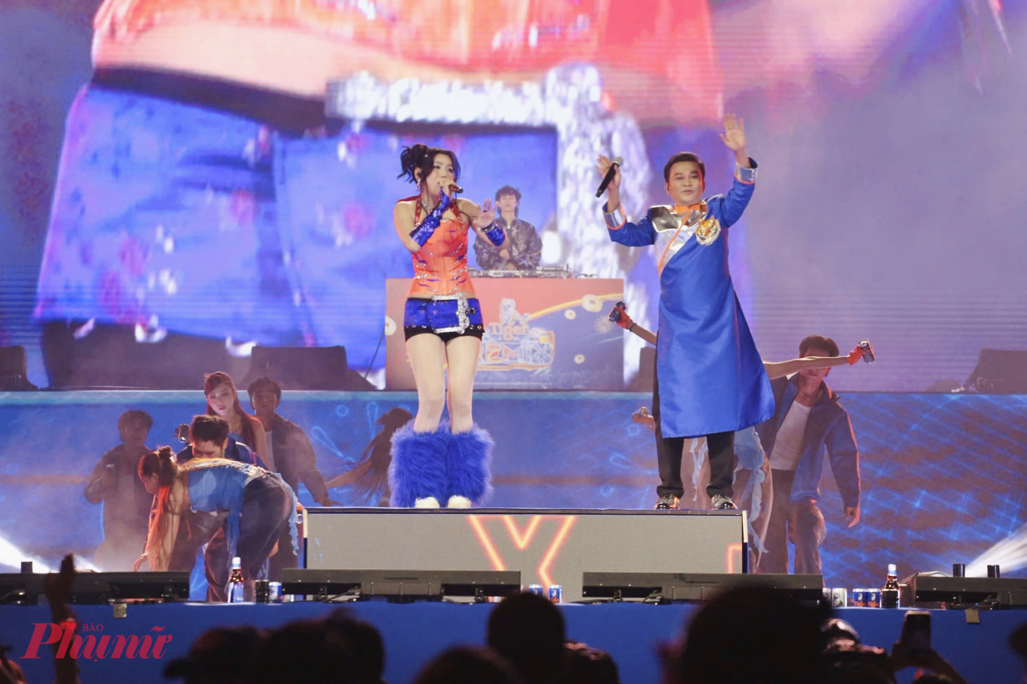 Đêm nhạc quy tụ dàn nghệ sĩ: NSND Hữu Quốc, Tóc Tiên, Hoàng Thùy Linh, Phương Mỹ Chi, Soobin, Anh Tú, Trọng Hiếu, Quang Hùng MasterD, Kay Trần, Muội…