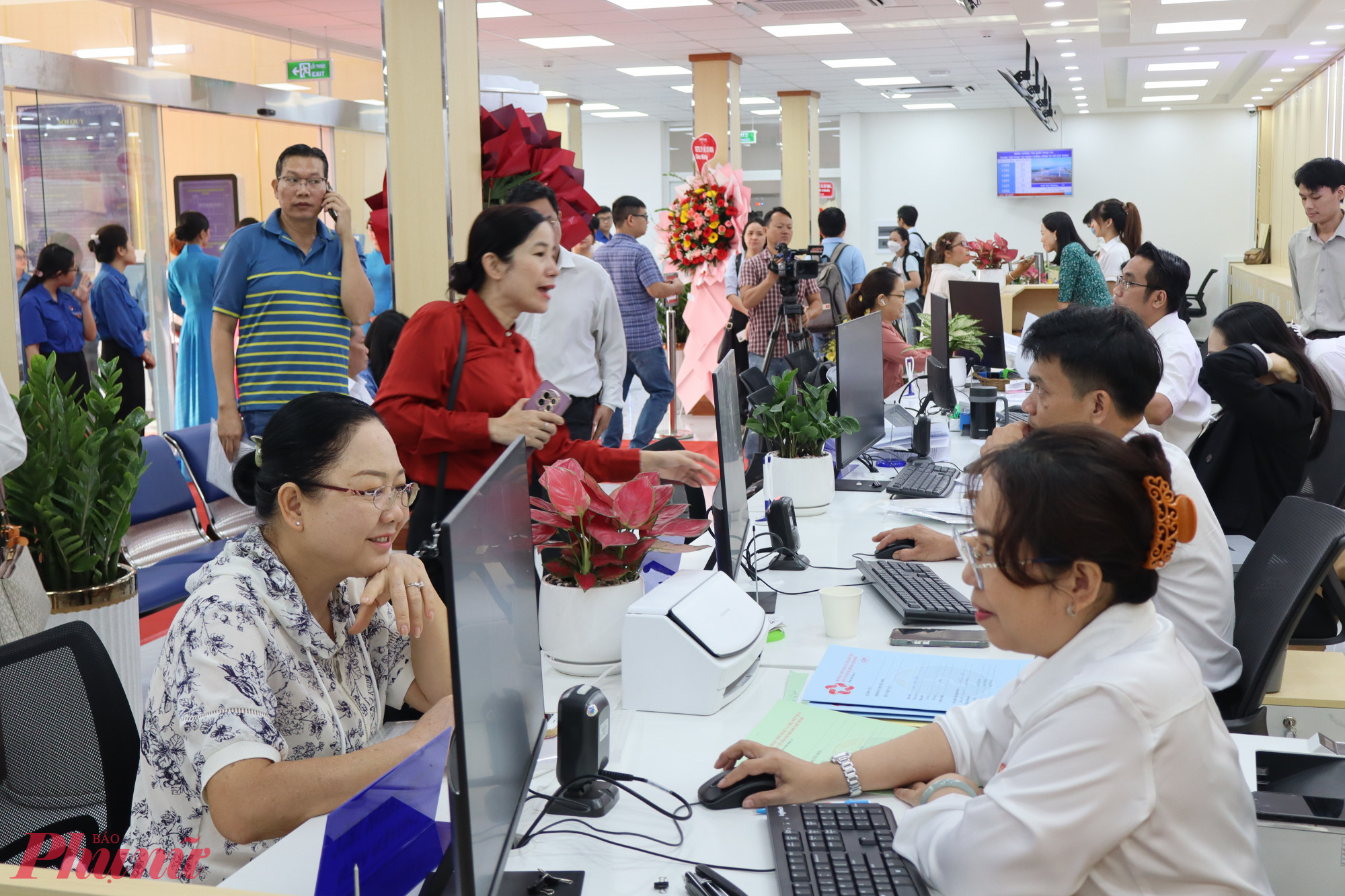 Không gian làm việc hiện đại tại Trung tâm Phục vụ Hành chính công - Ảnh: Thanh Tâm