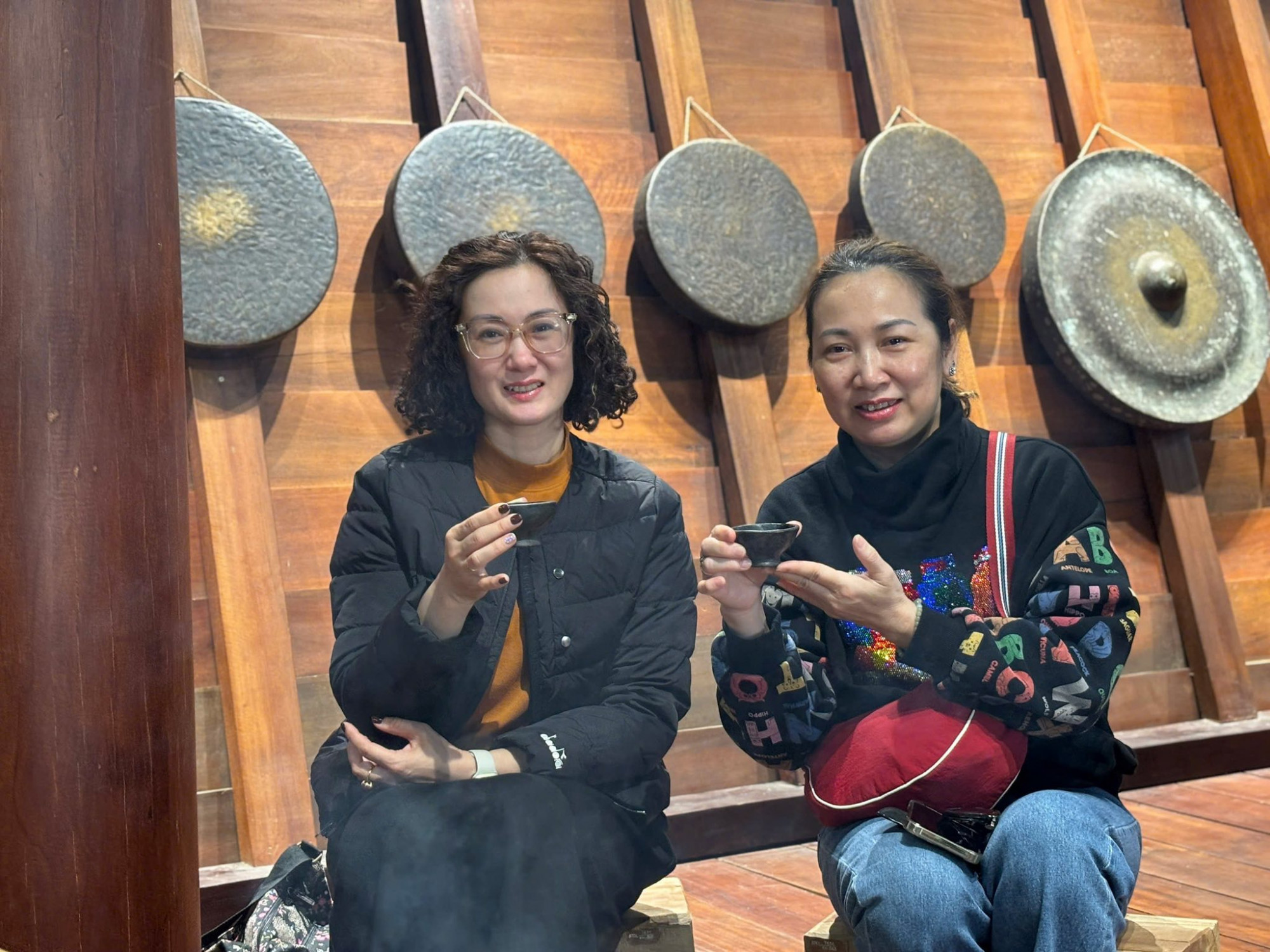 Thông qua hoạt động này, du khách còn được giới thiệu và tìm hiểu về Di sản văn hóa phi vật thể quốc gia: “Tri thức trồng và chế biến cà phê Đắk Lắk”.