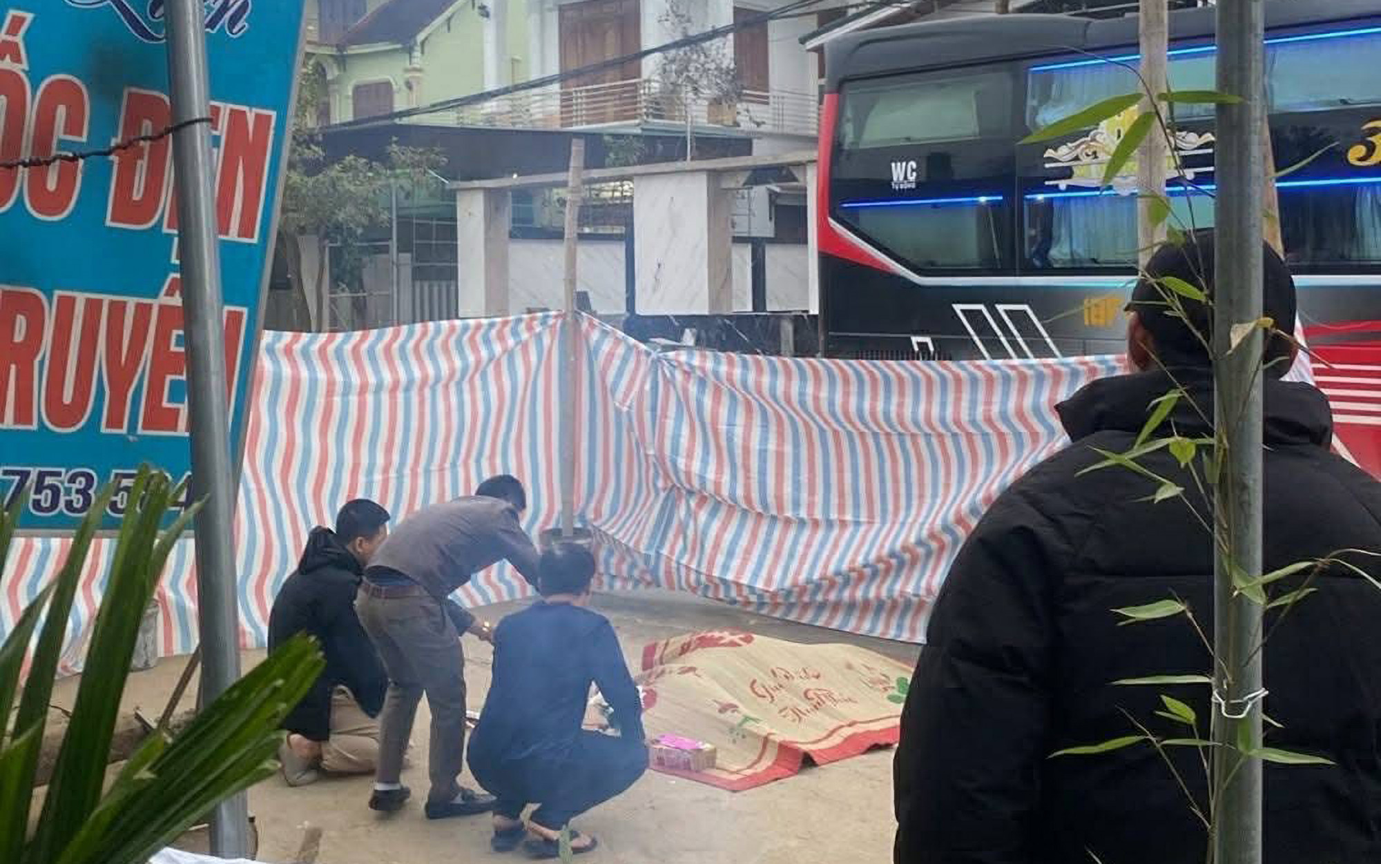 Hiện trường nơi xảy ra vụ tai nạn thương tâm - Ảnh: Khánh Trung