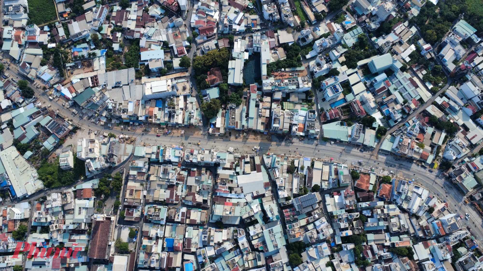 Đoạn giữa của đường Nguyễn Thị Định đã hoàn thành mở rộng.