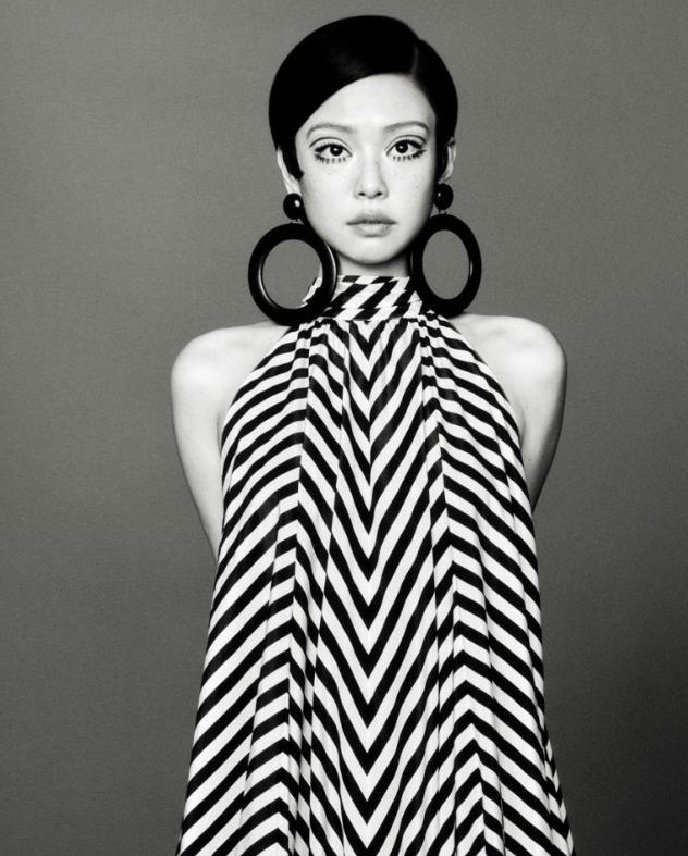 Jennie trên tạp chí V Magazine