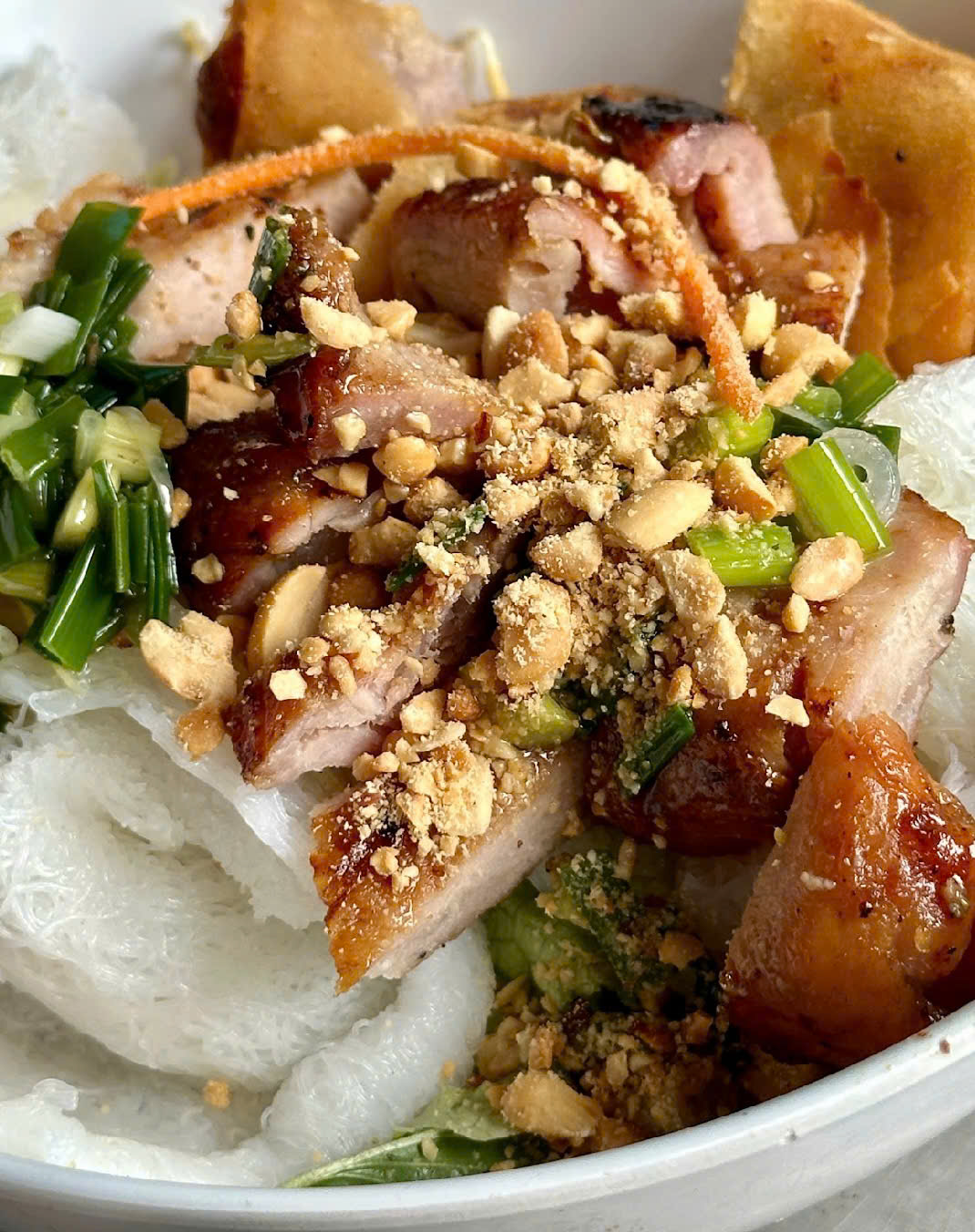 Quán chị Huệ làm theo kiểu thịt nướng kim tiền, một món ăn truyền thống của dân Nam Bộ