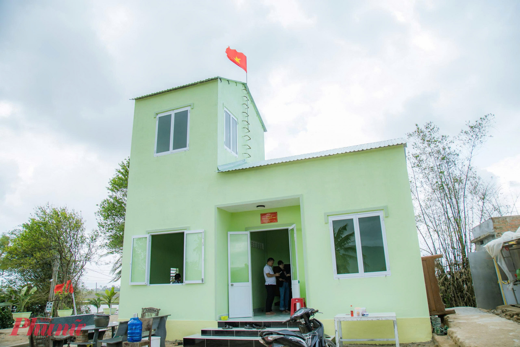  Căn nhà mới có gác lửng chống lũ tại thôn Phú Hữu, xã Hòa Thịnh vừa hoàn thiện.