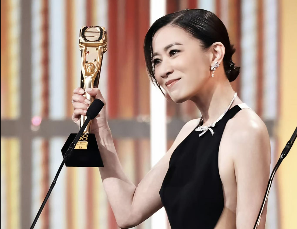 Xa Thi Mạn chia sẻ khi nhận giải thị hậu năm nay