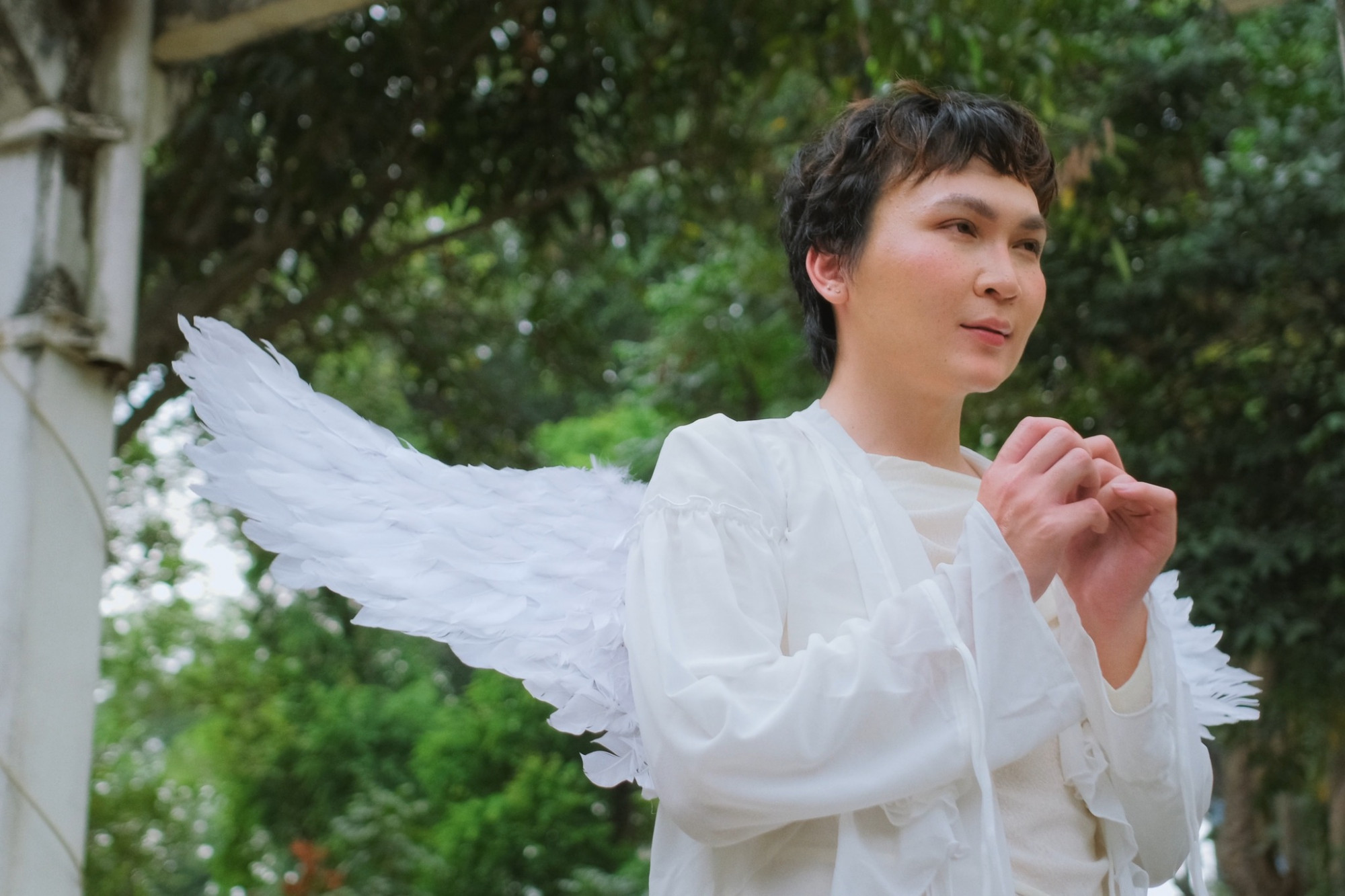 Em Ellata là một giọng ca indie gây chú ý qua một số ca khúc: 