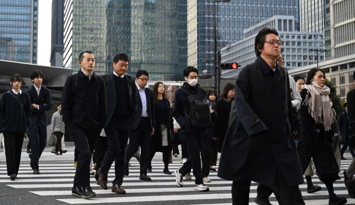 Giải pháp của Nhật Bản cho vấn đề thiếu hụt lực lượng lao động? Ứng dụng hẹn hò trong công ty