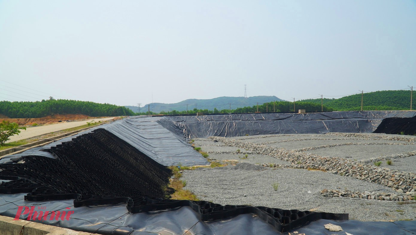  Bãi rác Hương Bình vẫn chưa hoàn thành sau 7 năm triển khai và đã bị Thanh tra TP Huế chỉ ra nhiều sai phạm