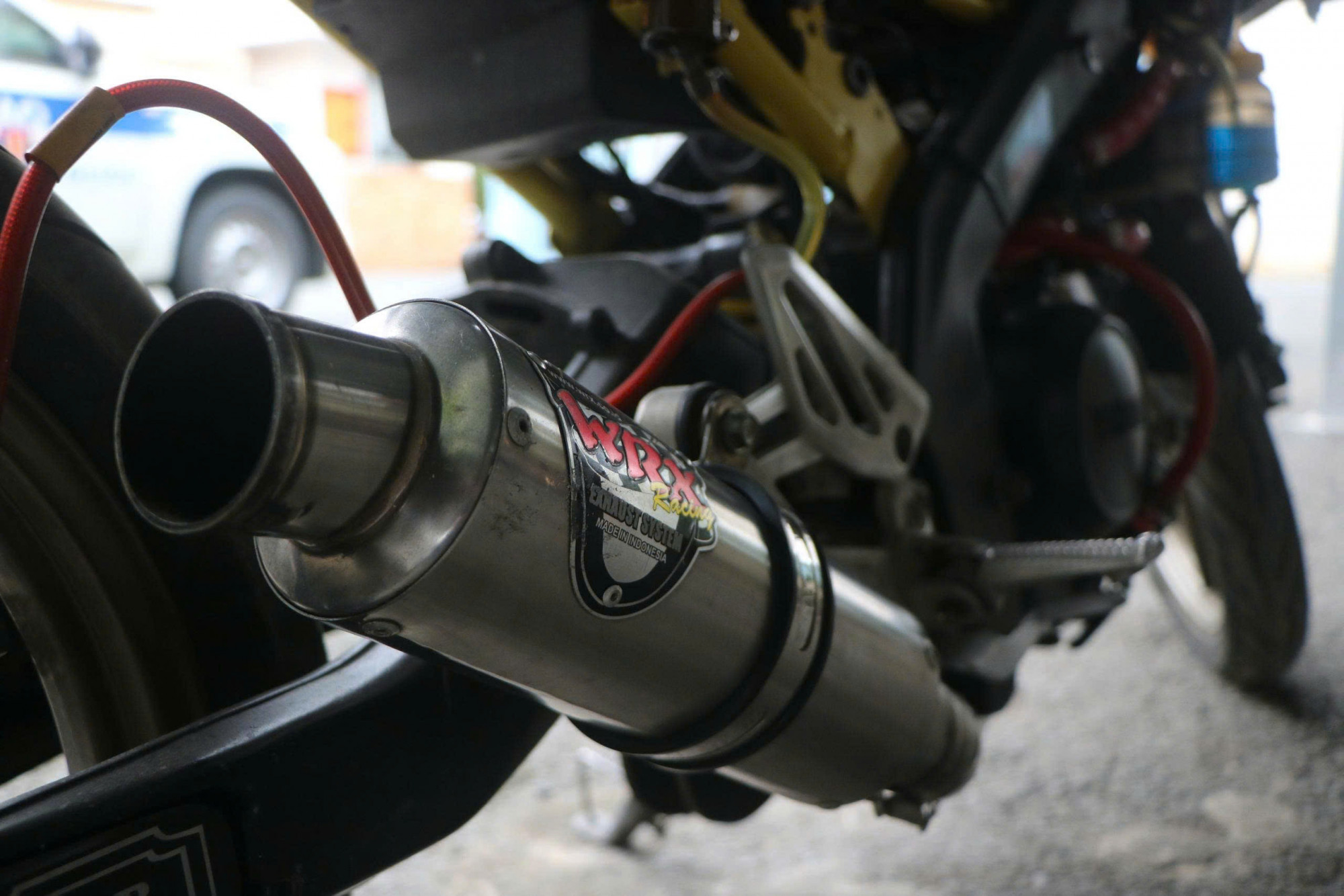 Pô xe có dấu hiệu bị độ chế. Ảnh: Minh Mẫn