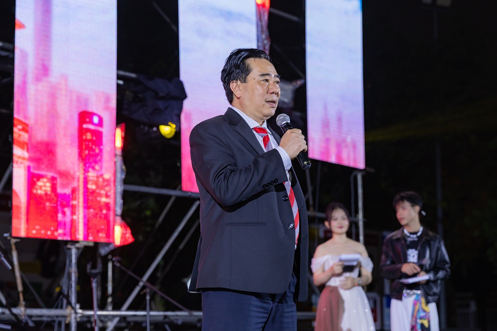 PGS.TS. Nguyễn Quyết Thắng - Trưởng Khoa Quản trị Du lịch - Nhà hàng - Khách sạn chia sẻ về định hướng đào tạo thực tiễn của HUTECH - Ảnh: HUTECH