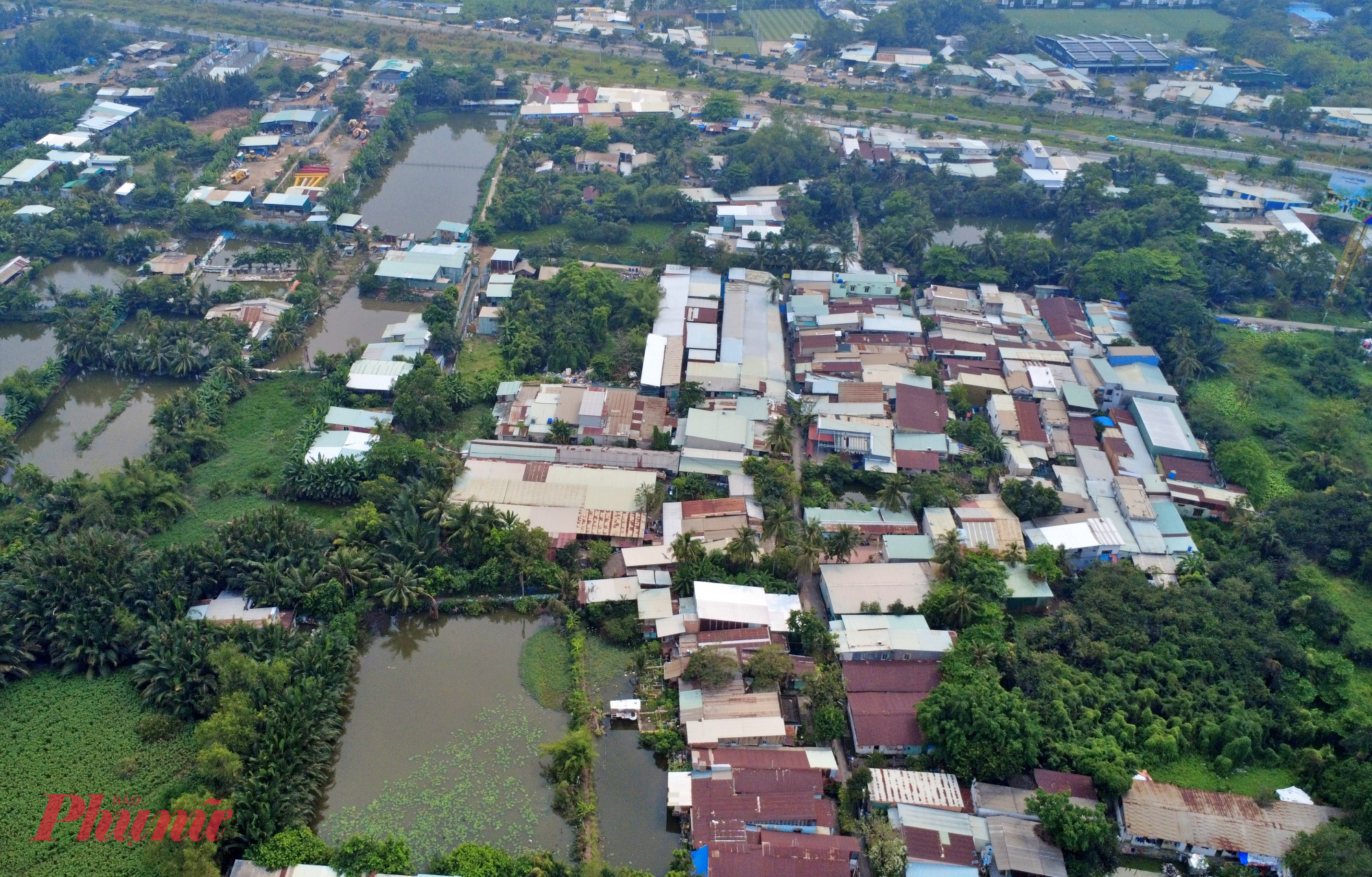 Ghi nhận những ngày đầu tháng 1 cho thấy, khu vực dự kiến xây dựng dự án khu liên hợp thể thao Rạch Chiếc hiện chủ yếu là đất trống.