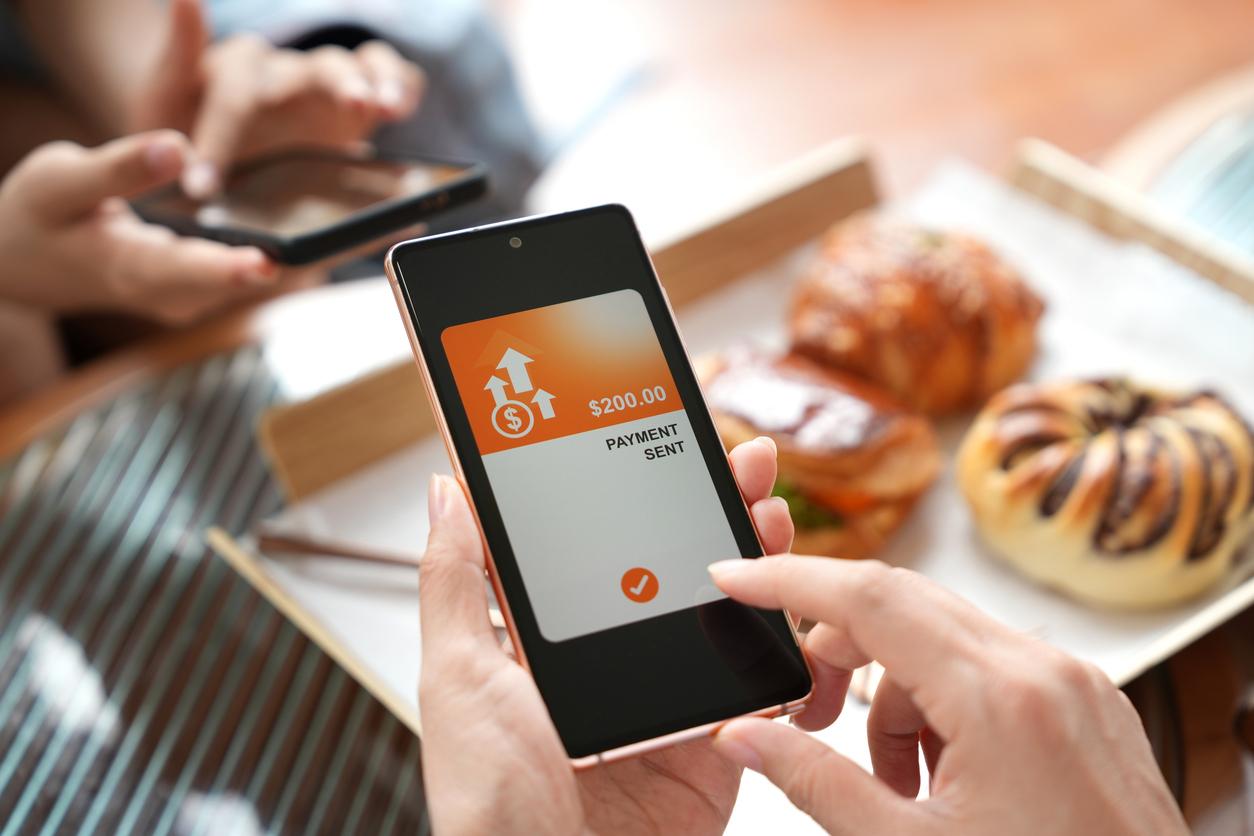 Chia bill thời chuyển khoản: Nhanh hơn nhưng có thật sự dễ chịu? - Ảnh minh họa: Istock