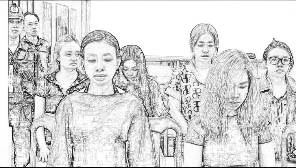 Nhiều cô gái trong đường dây bị khởi tố. Ảnh: CA