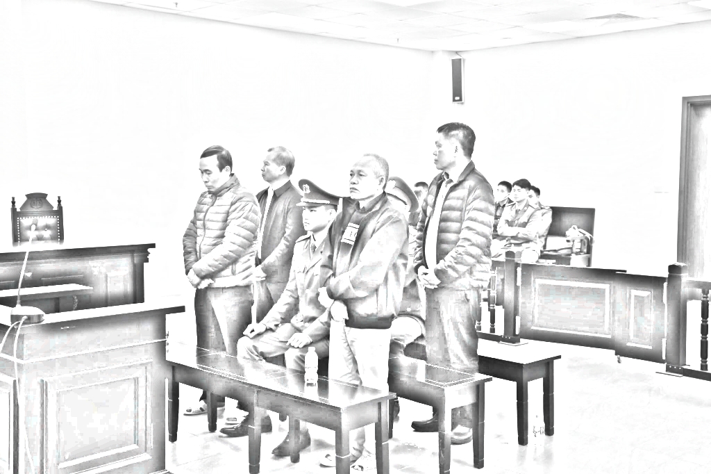 Quanh cảnh phiên tòa - Ảnh: N.A