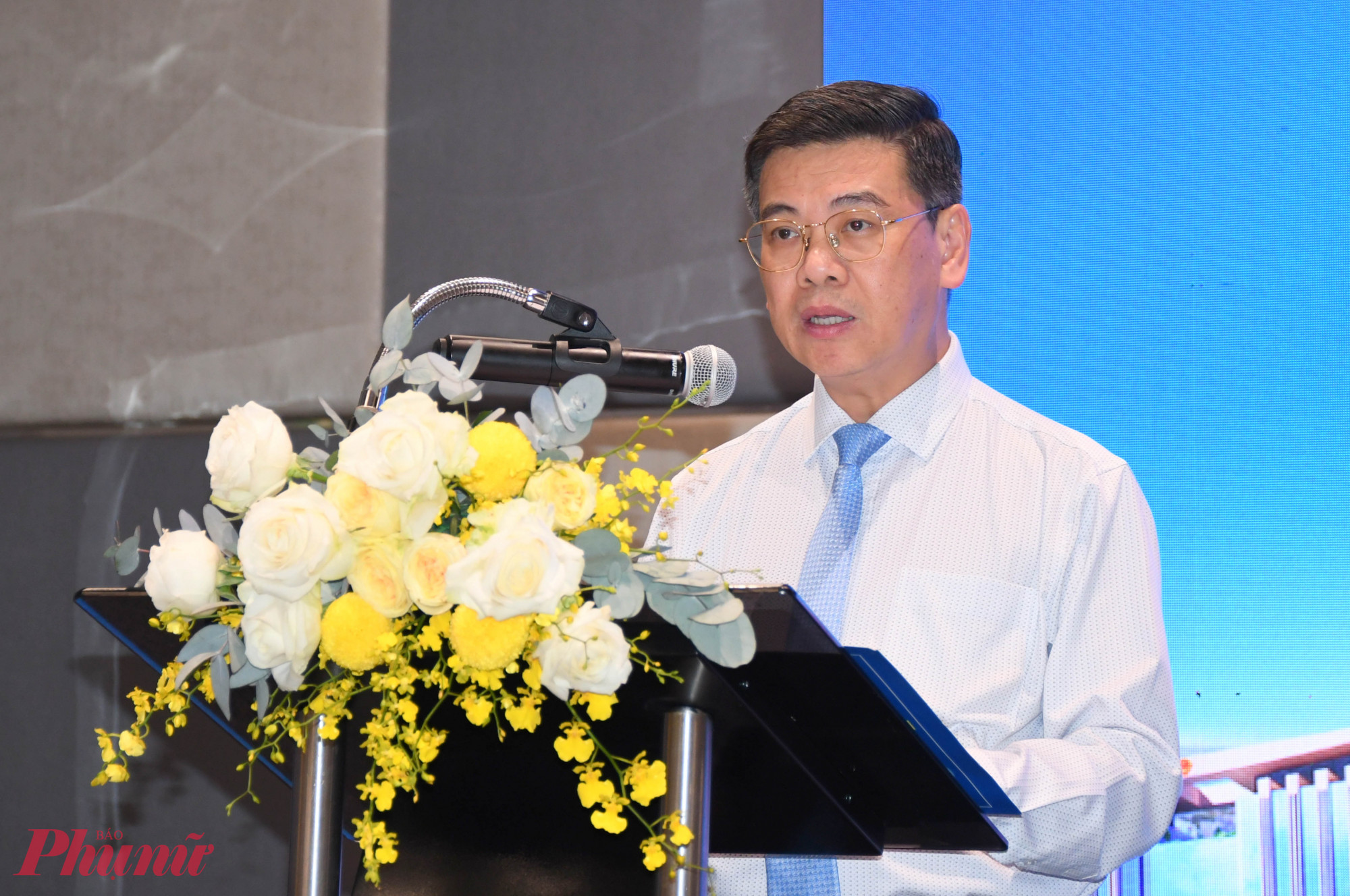 Ông Nguyễn Văn Dũng - Phó chủ tịch UBND TPHCM phát biểu tại hội nghị