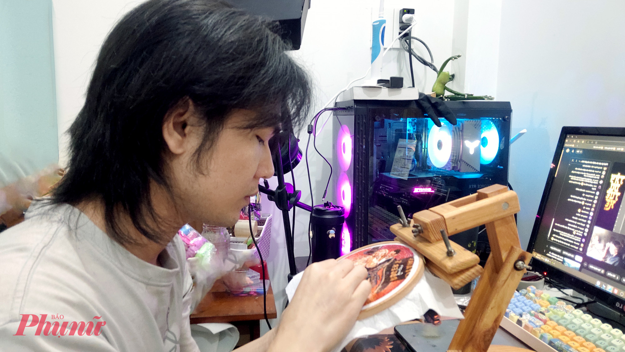 Mỗi tác phẩm là kết quả của 55 giờ đến hơn 250 giờ lao động.