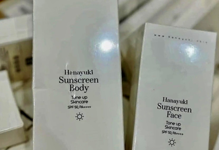 Sản phẩm kem chống nắng Hanayuki Sunscreen Body do Công ty Cổ phần Nhà máy y tế EBC Đồng Nai sản xuất. Ảnh CA