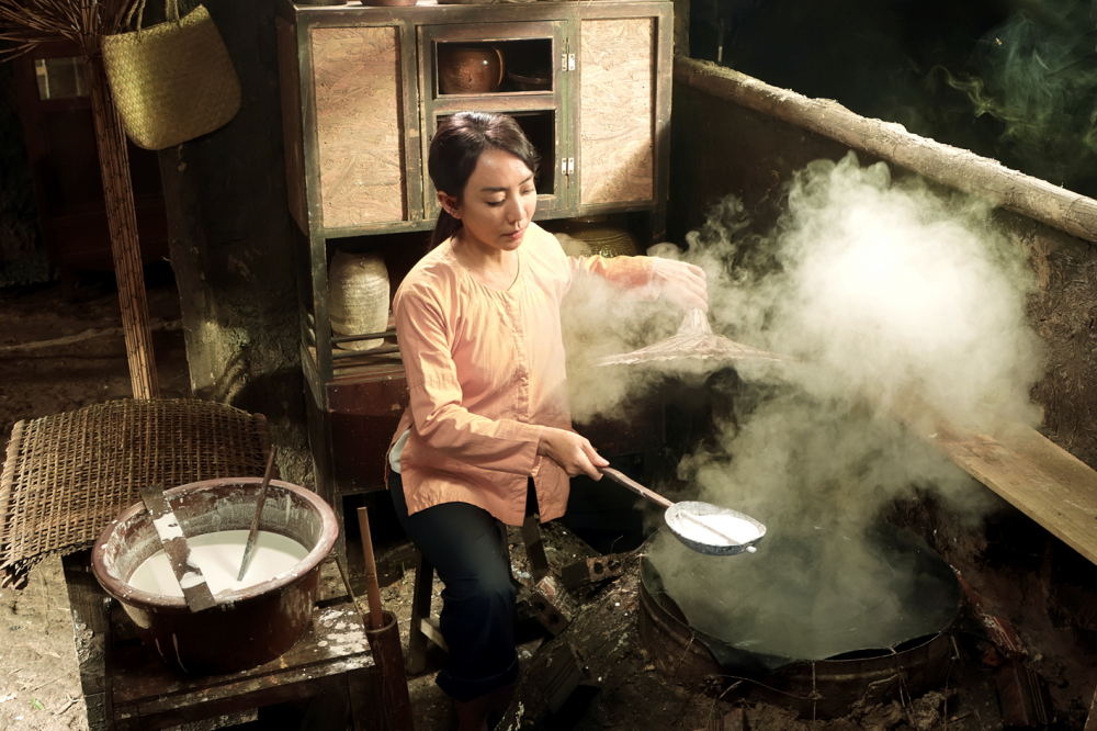 Thu Trang cho biết Ai thương ai mến là phim cô đầu tư lớn nhất từ trước đến nay - Ảnh do đoàn phim cung cấp 