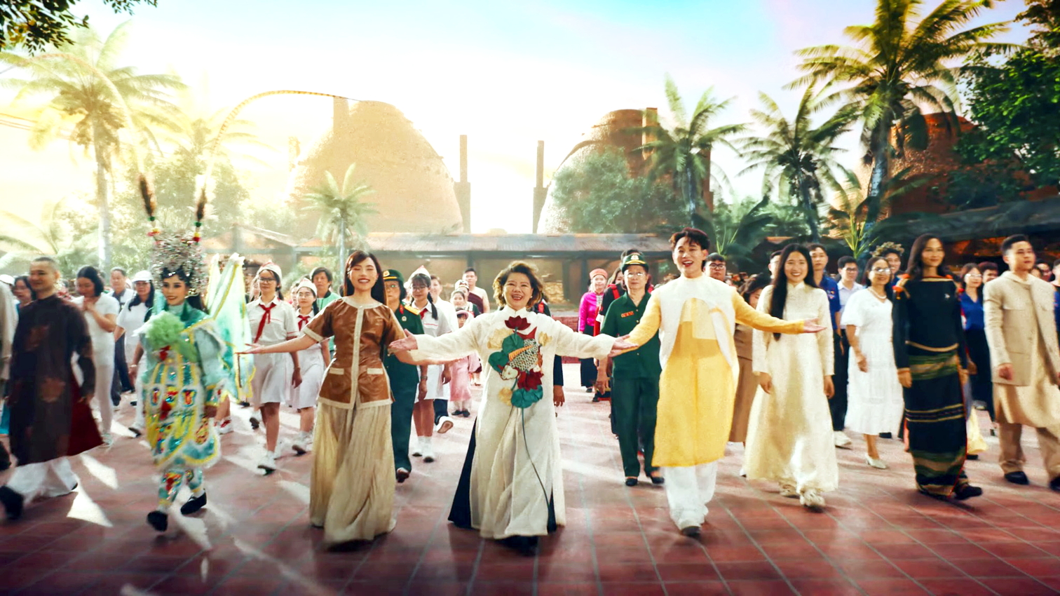 MV Made in Vietnam kể câu chuyện văn hóa Việt bằng hình ảnh, nơi truyền thống được đặt trong nhịp chuyển động và đối thoại với hiện tại - Nguồn ảnh: Alien Media 