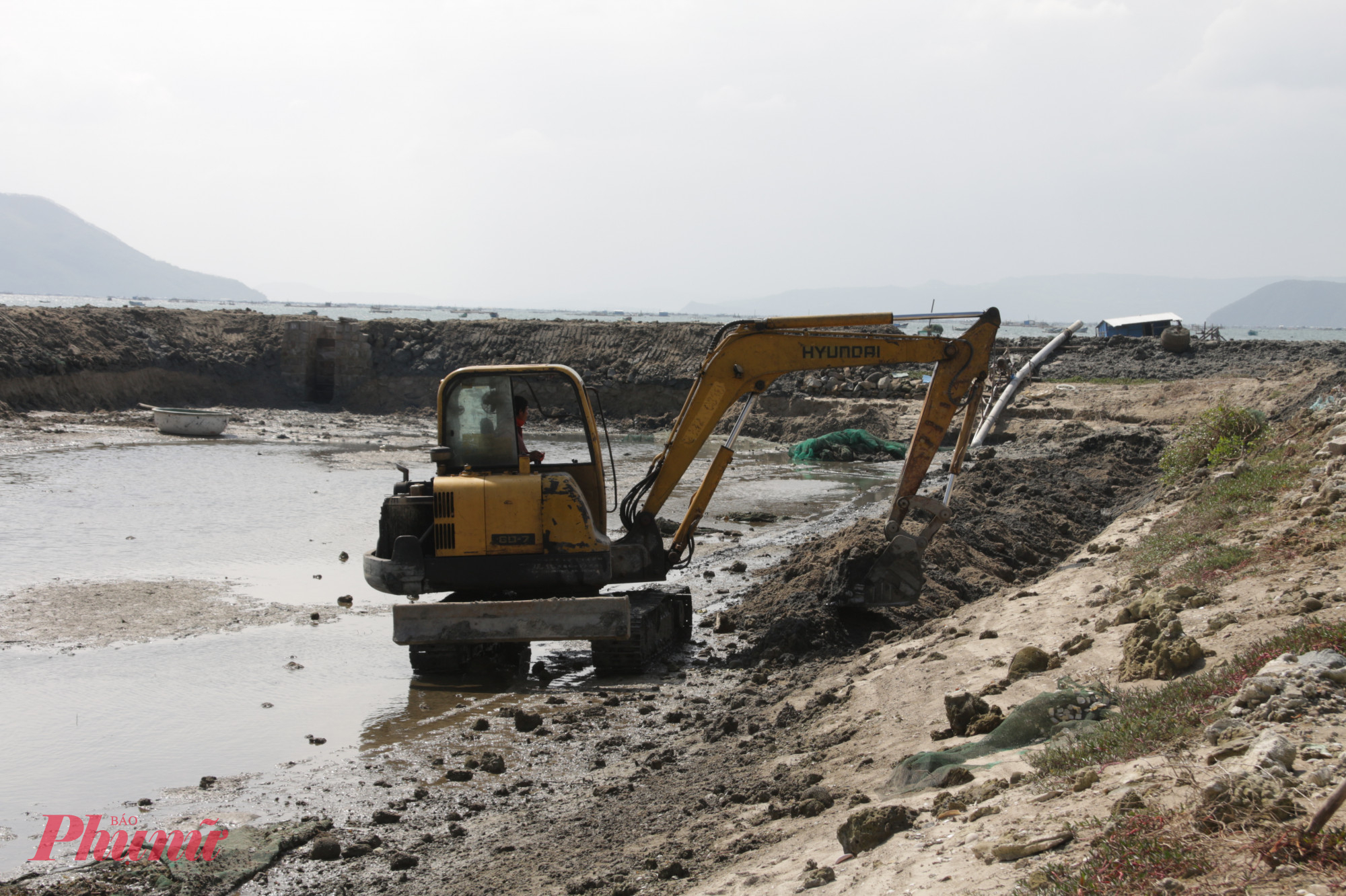 Nhiều đìa nuôi trồng thủy sản đang được khôi phục sau mưa bão