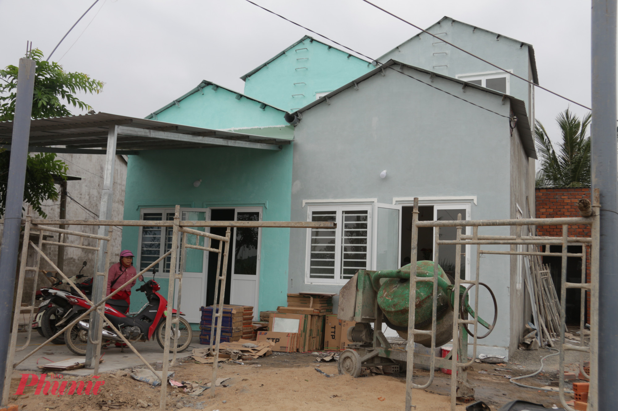 Những căn nhà Chiến dịch Quang Trung được bàn giao cho người dân đưa vào sử dụng