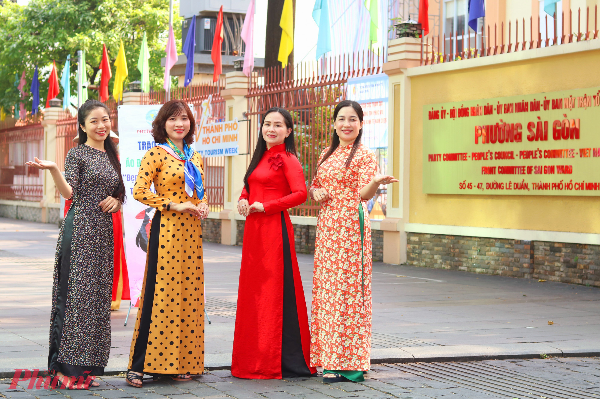 Thông qua mô hình “Áo dài yêu thương”, Hội LHPN phường Sài Gòn mong tất cả chị em đều có bộ áo dài vừa vặn, ưng ý nhất để mặc vào dịp tết Nguyên đán Bính Ngọ - Ảnh: Mẫn Nhi