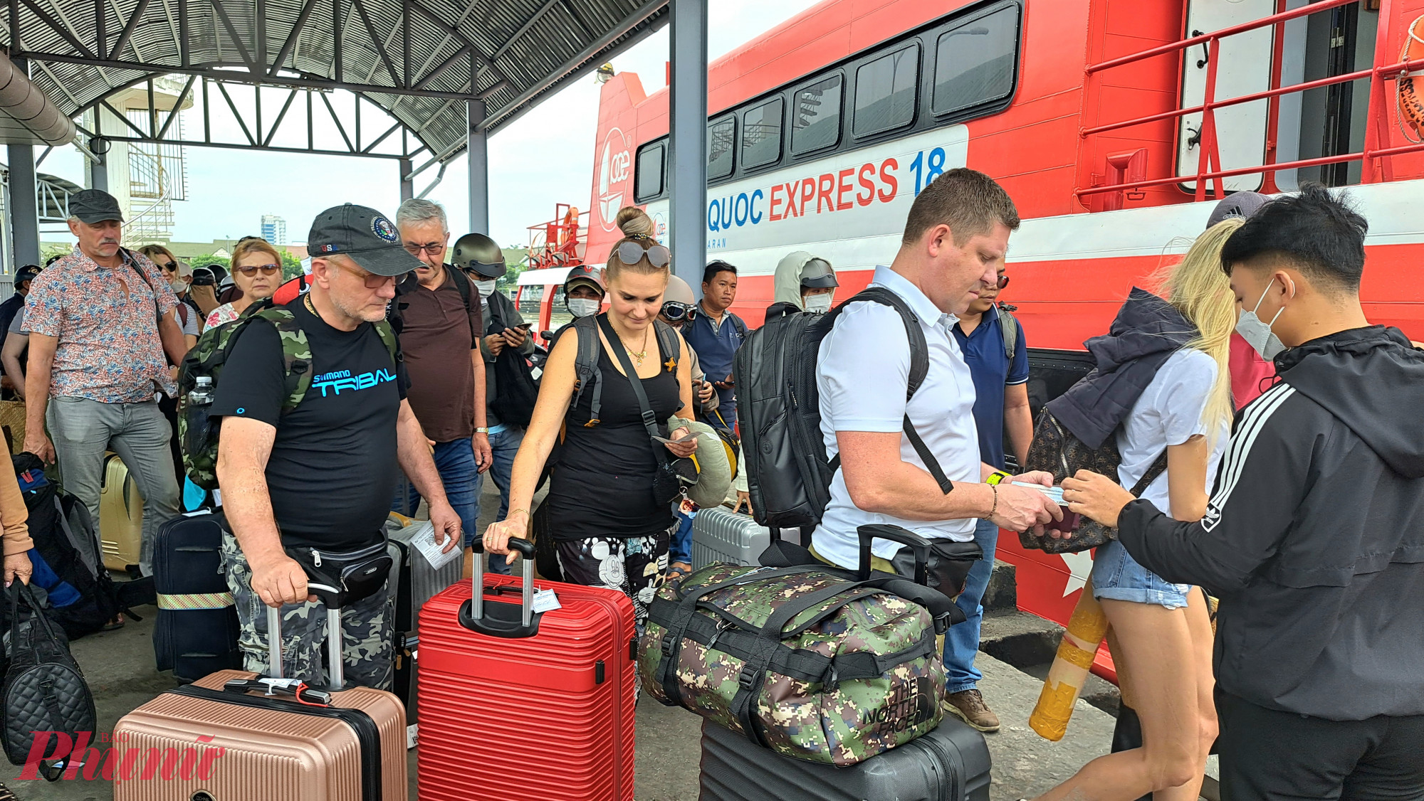 Phú Quốc sẽ tháo gỡ các điểm nghẽn để thu hút khách - Ảnh Phú Hữu