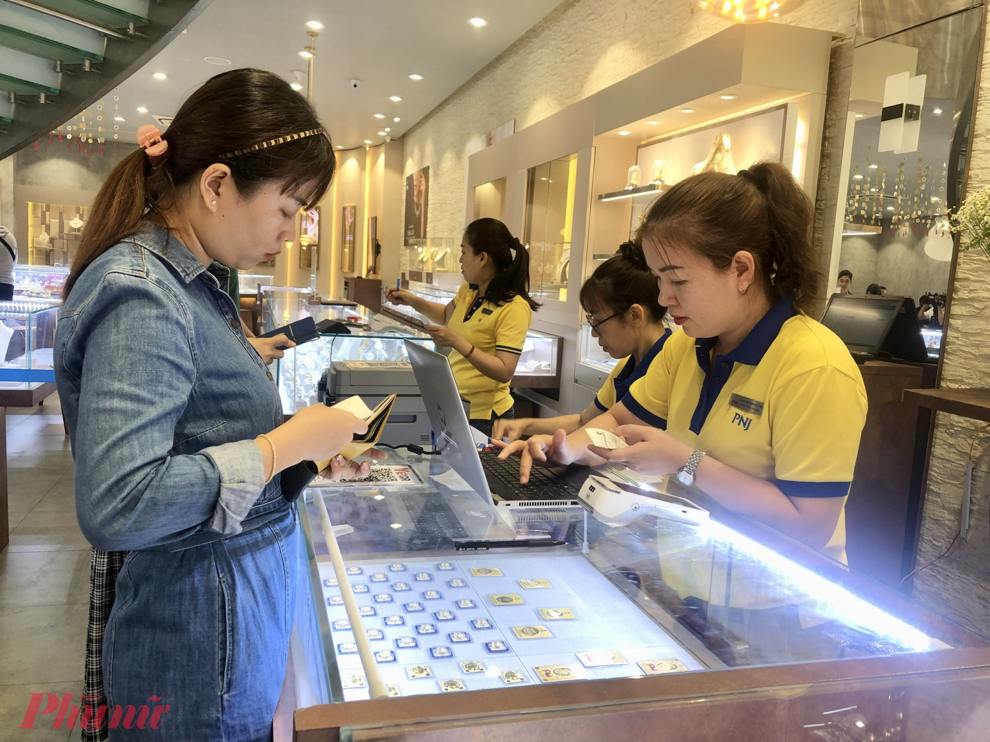 Giá vàng, bạc tiếp tục lập đỉnh mới cao nhất trong lịch sử - Ảnh: Thanh Hoa