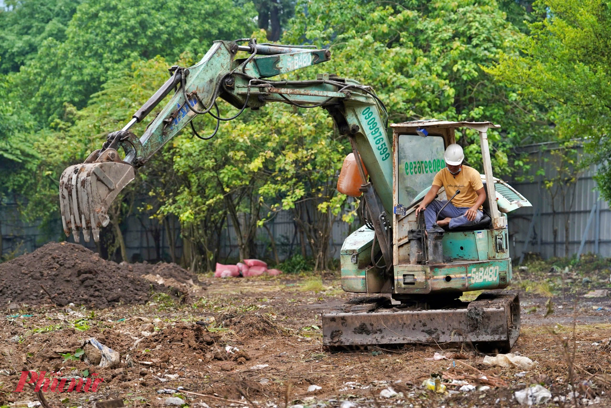 Khu đất này có vị trí đặc biệt, nằm trọn bốn mặt tiền các tuyến đường trung tâm gồm Võ Văn Tần - Nguyễn Đình Chiểu - Nam Kỳ Khởi Nghĩa - Pasteur.