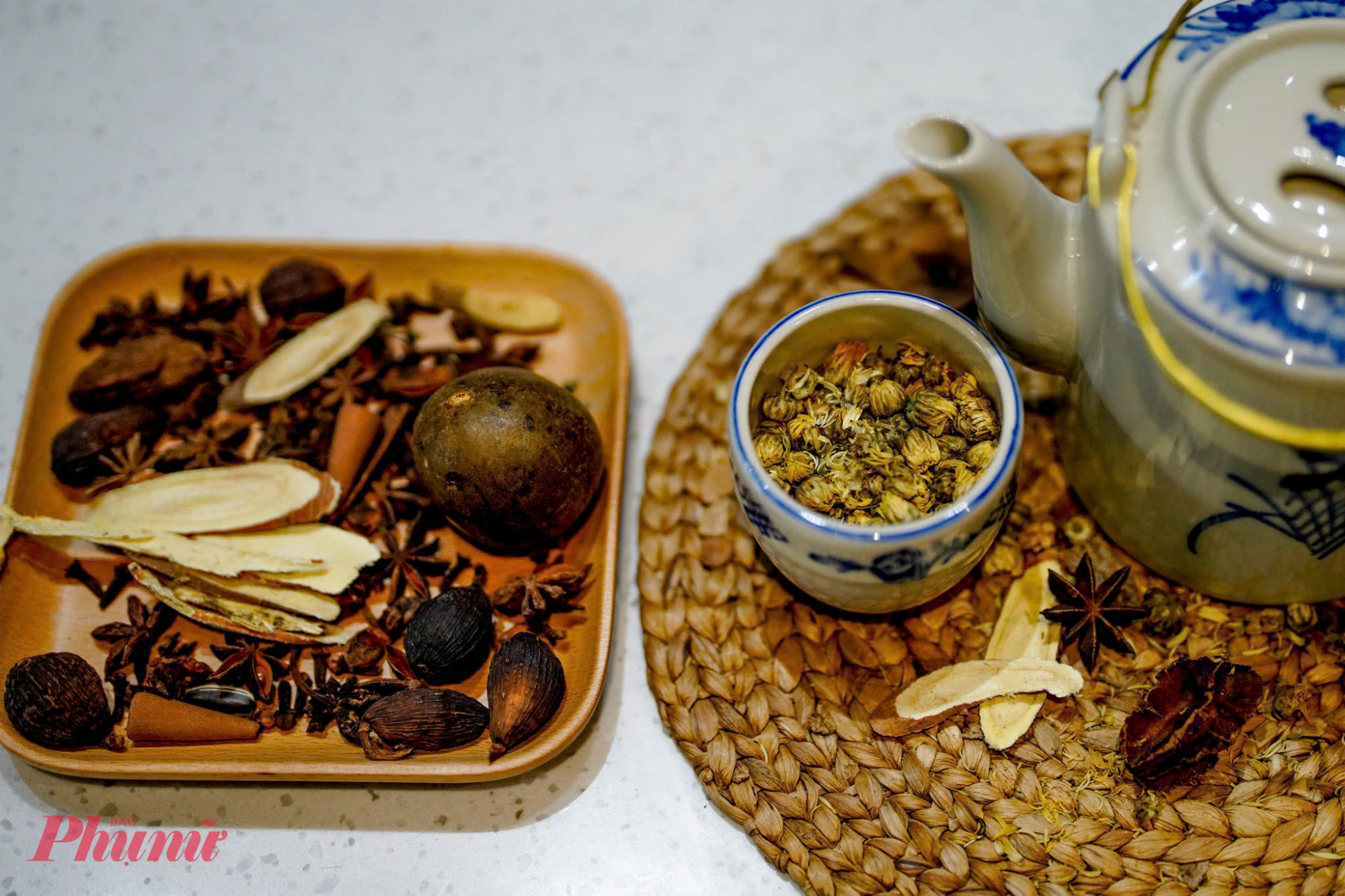 Giá tour trọn gói là 750.000 đồng/người lớn và 500.000 đồng/trẻ em, bao gồm tham quan, quà lưu niệm và thưởng thức tô phở đặc biệt. Với khách không tham gia tour, bảo tàng vẫn phục vụ phở tại quầy với giá từ 125.000 đồng mỗi tô.