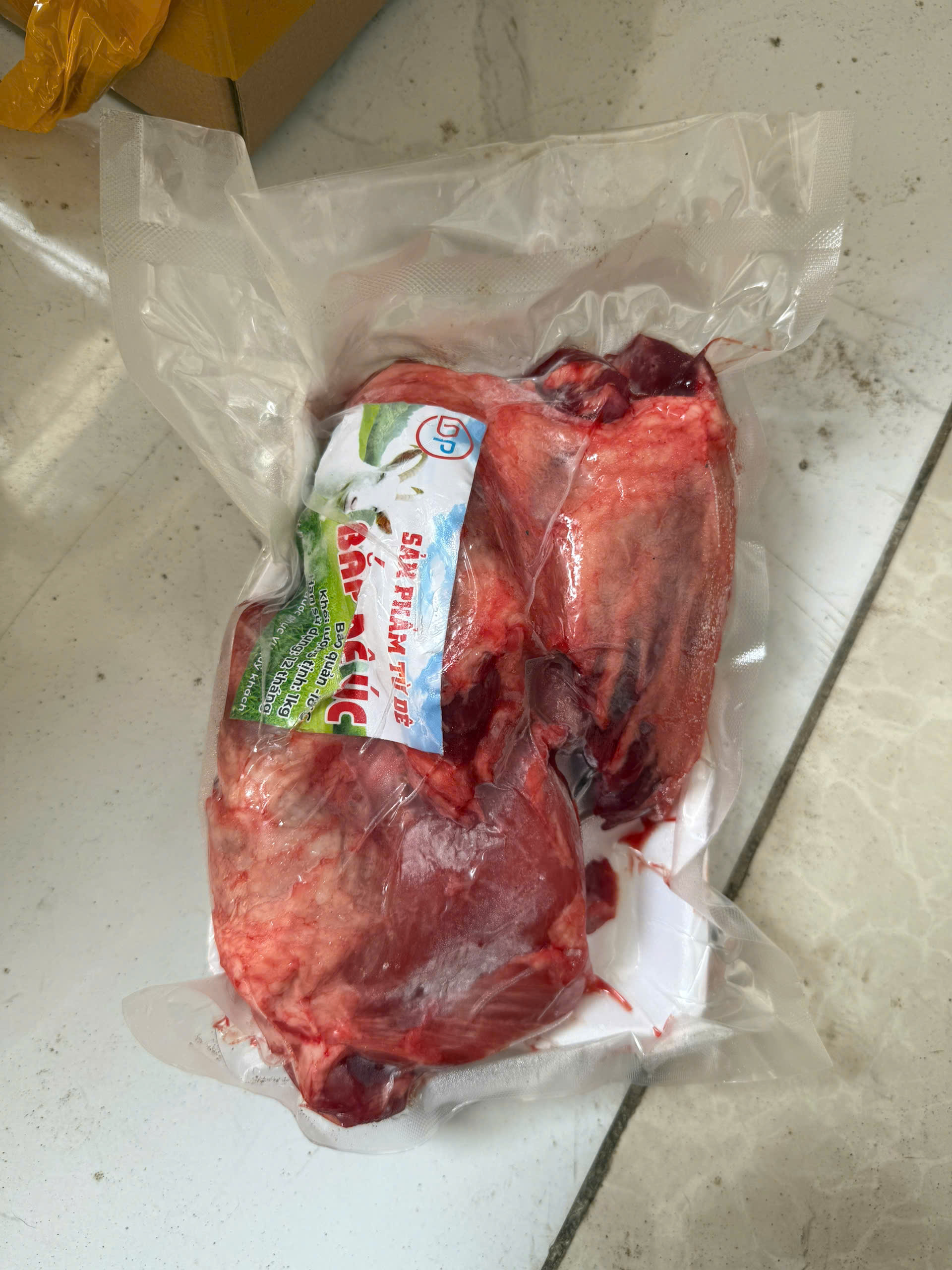 Sản phẩm thịt dê giả. Ảnh: CA