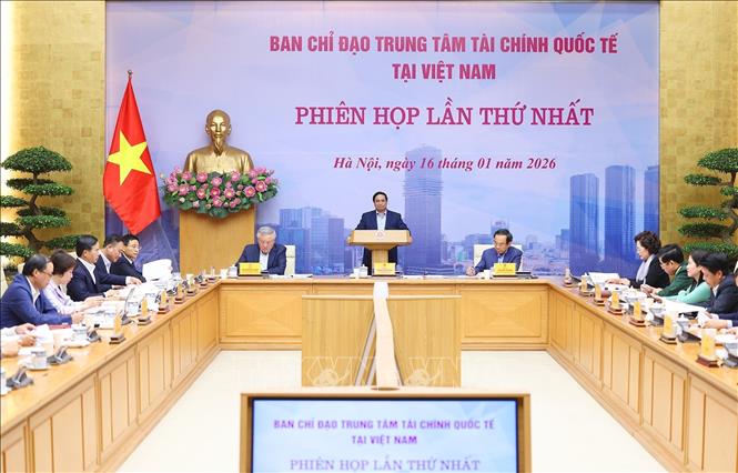 Thủ tướng Phạm Minh Chính chủ trì phiên họp thứ nhất của Ban Chỉ đạo Trung tâm Tài chính quốc tế tại Việt Nam - Ảnh: TTXVN