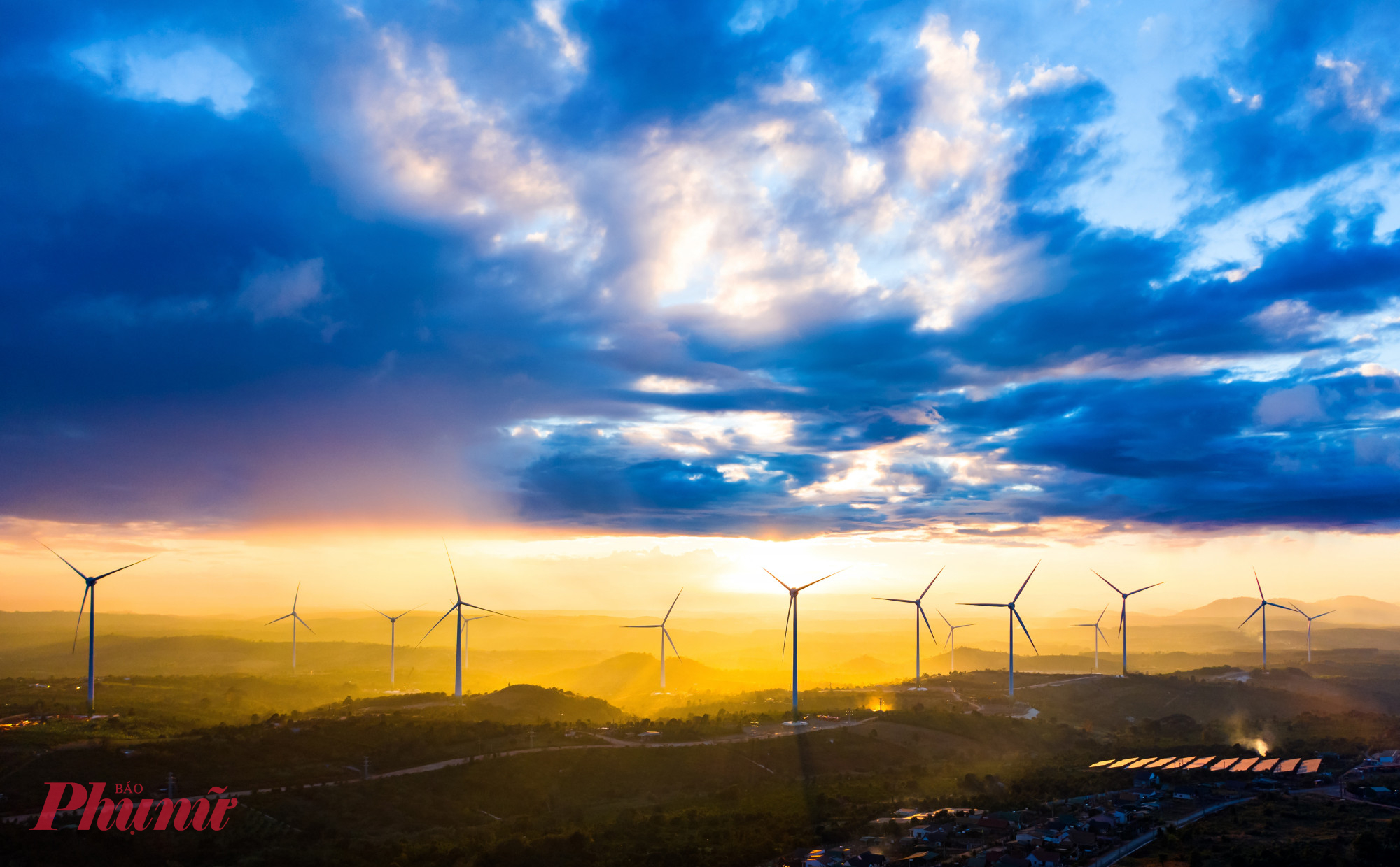 Với tổng công suất 400MW, nhà máy đóng góp 1,1 tỉ kWh/năm vào nguồn điện quốc gia, góp phần bảo đảm nguồn cung điện cho tỉnh Đắk Lắk và khu vực kinh tế trọng điểm Tây Nguyên. 