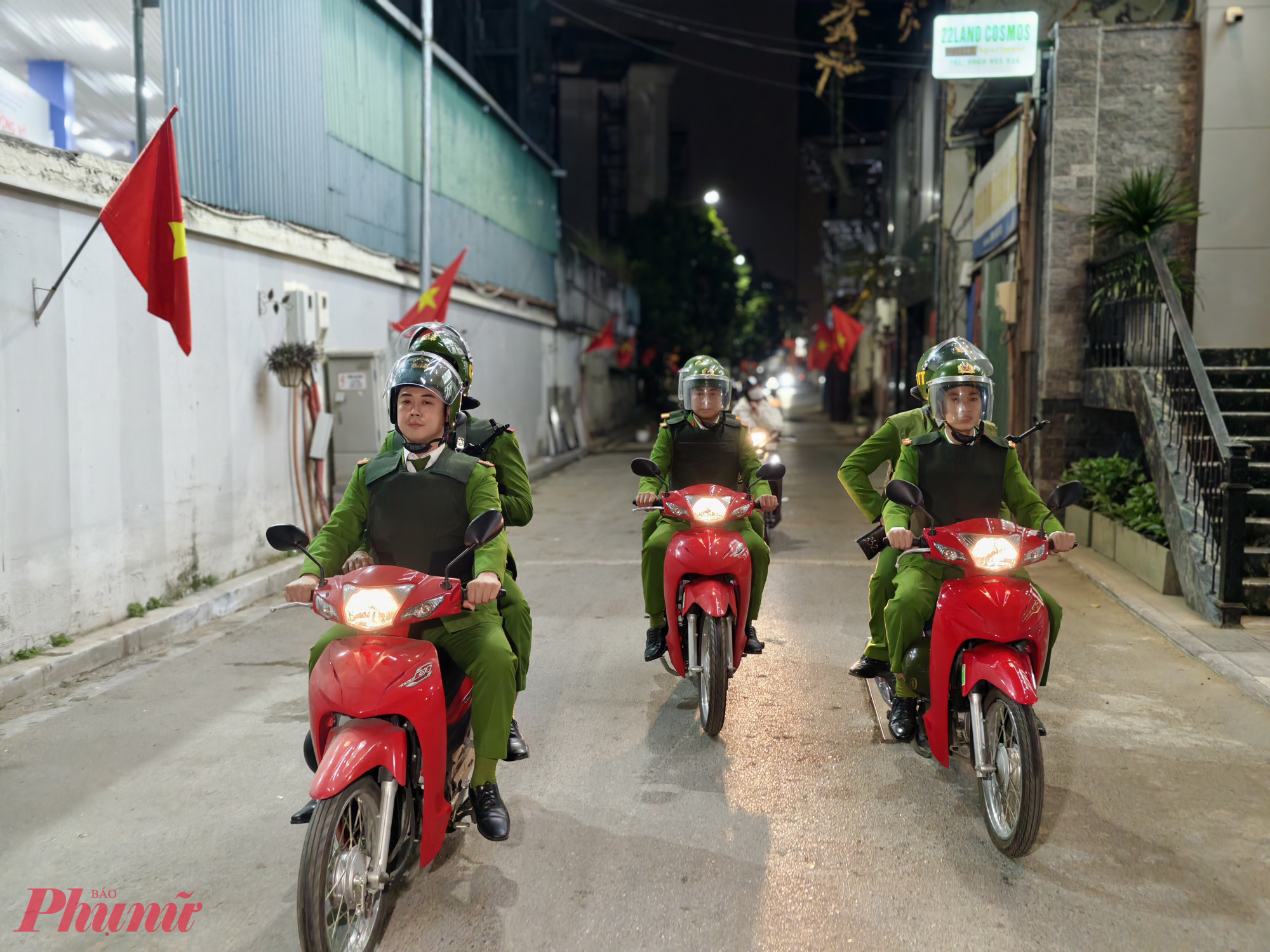 Các tổ tuần tra vũ trang thực hiện nhiệm vụ khép kín địa bàn bắt đầu từ 22g cho đến 6g sáng hôm sau. 