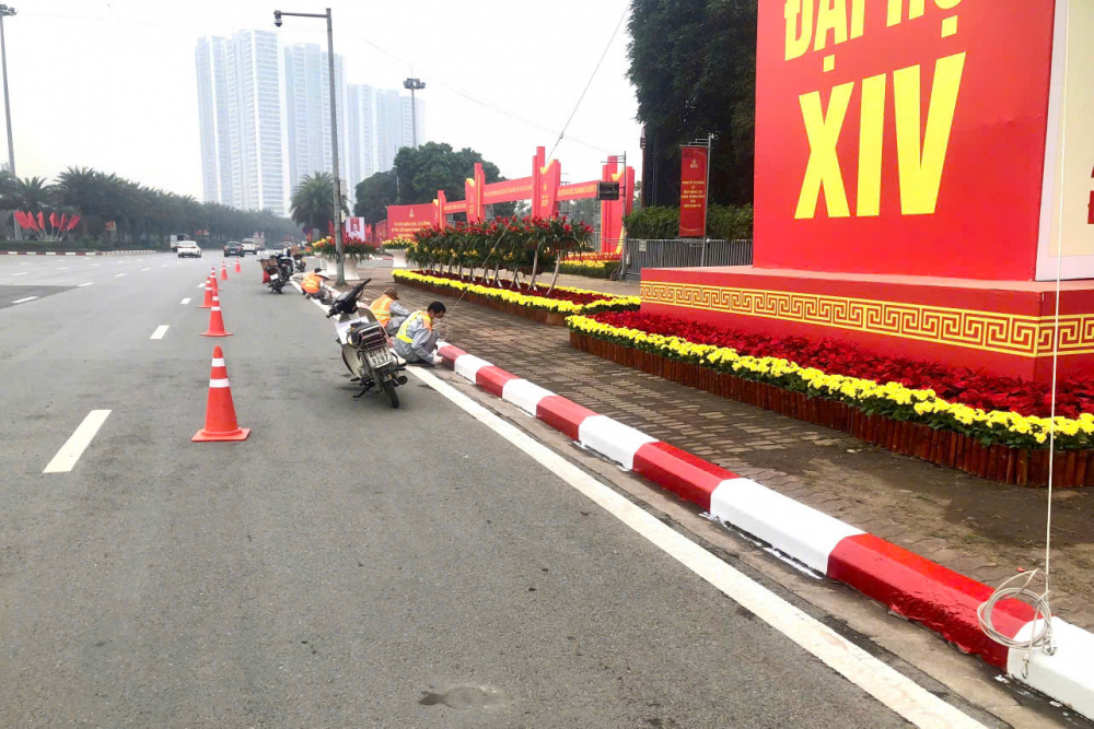 Trước thềm Đại hội đại biểu toàn quốc lần thứ XIV của Đảng, Ban Duy tu đã chỉ đạo các đơn vị tập trung chỉnh trang hàng loạt tuyến đường trục chính, tuyến phố trung tâm và khu vực trọng điểm của Thủ đô như khu vực xung quanh Lăng Chủ tịch Hồ Chí Minh, Quảng trường Cách mạng Tháng Tám, hồ Hoàn Kiếm, các trung tâm thương mại, địa điểm tổ chức sự kiện và các tuyến đường phục vụ đại biểu.
