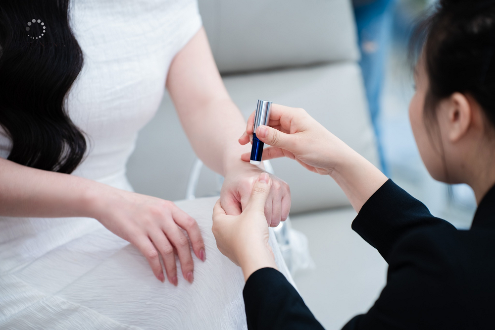 Transino Việt Nam cung cấp các dòng sản phẩm chăm sóc da lành tính, chuyên sâu dựa trên triết lý khoa học