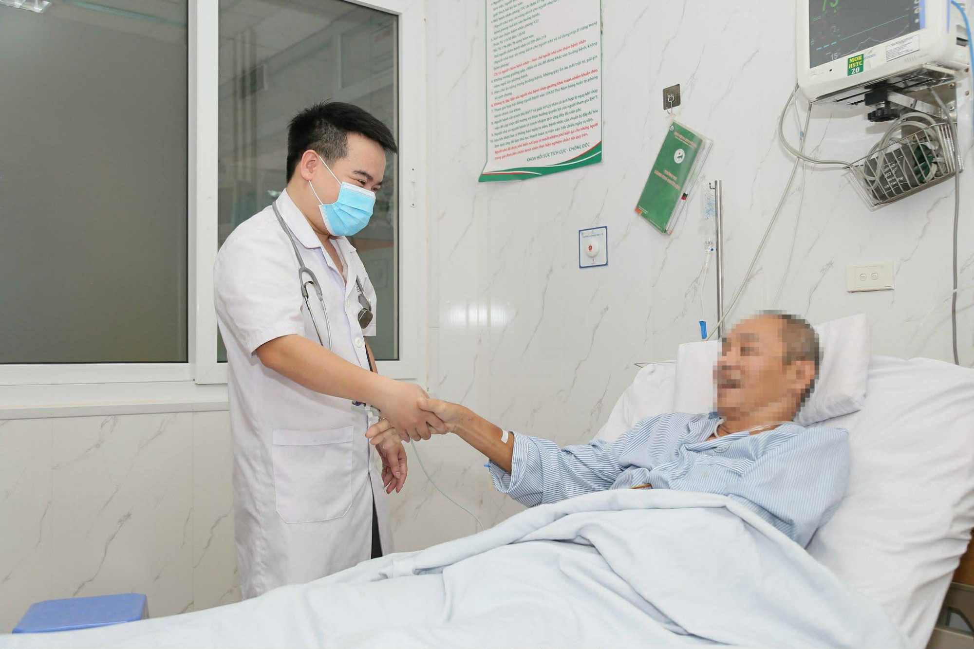 Nam bệnh nhân ngừng tuần hoàn khi chơi tennis - ảnh: Thúy Ninh