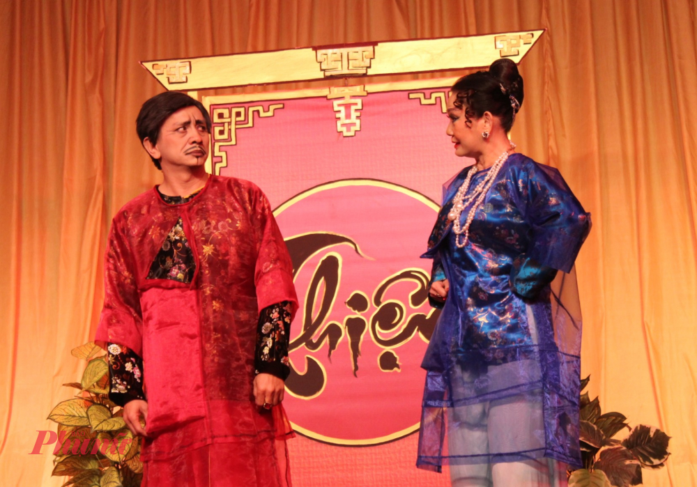 Đình Toàn và Hoàng Trinh trong vai vợ chồng