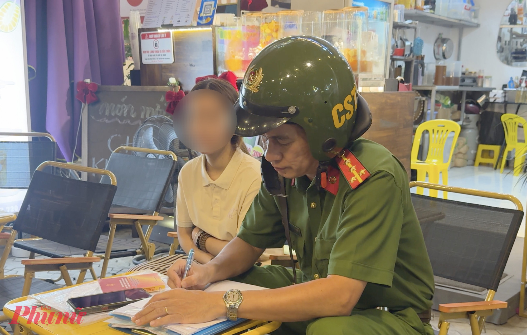 Các trường hợp lấn chiếm lề đường để kinh doanh sẽ bị lập biên bản xử phạt 2,5 triệu đồng. 