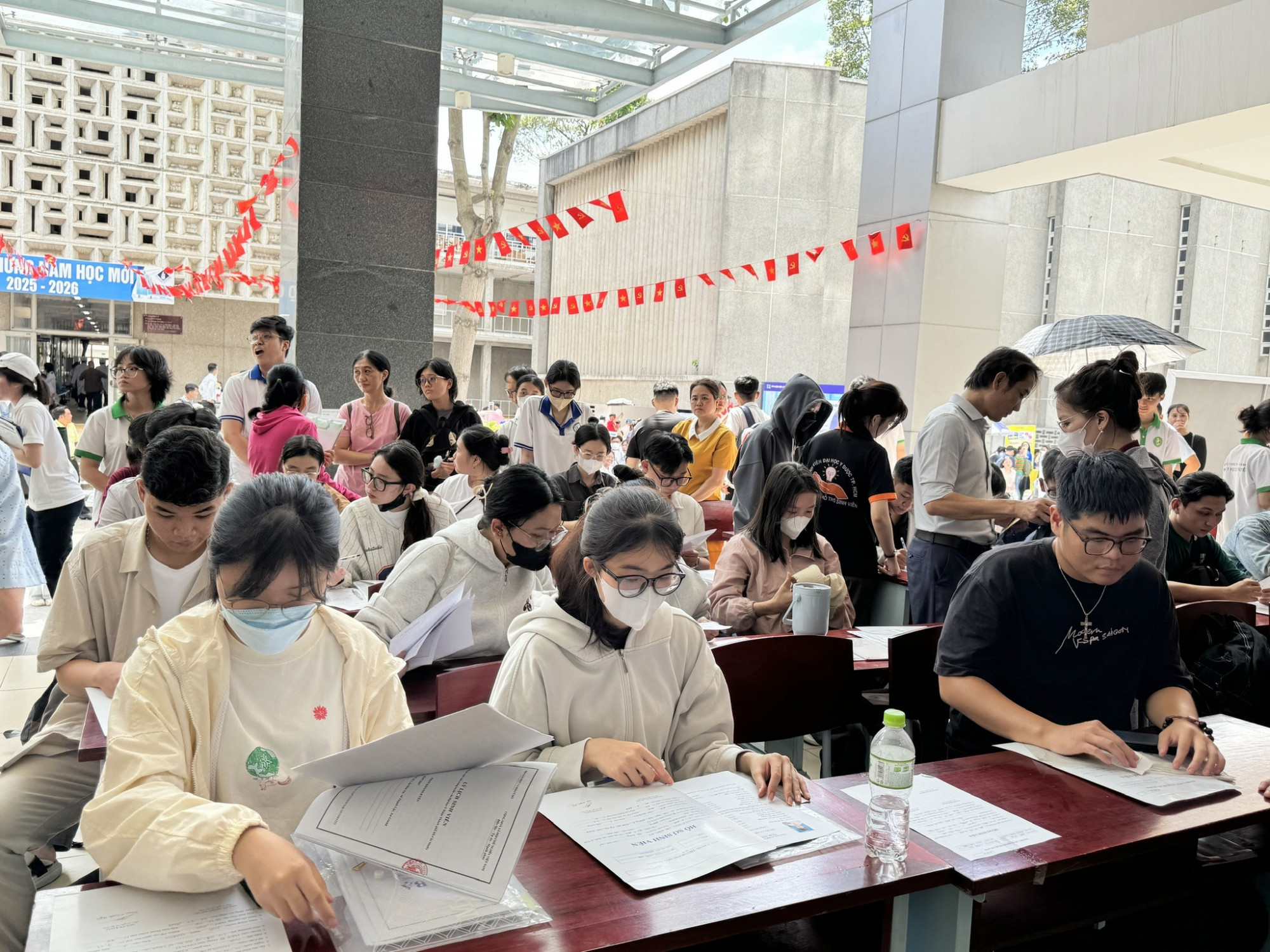 Sinh viên Trường đại học Y Dược TPHCM - Ảnh: UMP