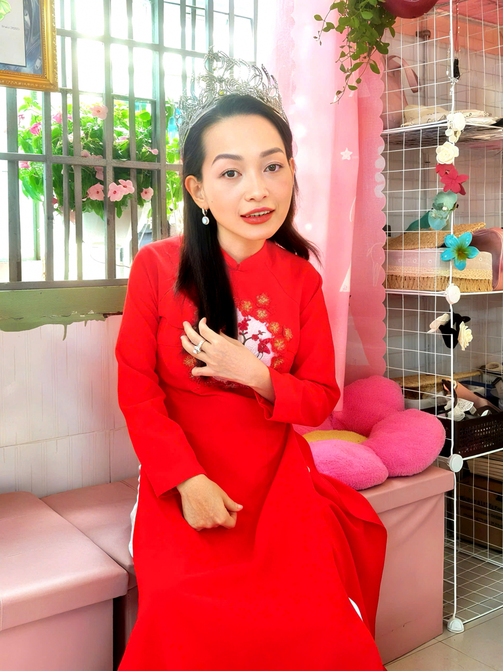 Trà My trong căn nhà xinh xắn, chuẩn bị quay video  “Khỏe - đẹp cùng Trần Trà My” - Ảnh do nhân vật cung cấp