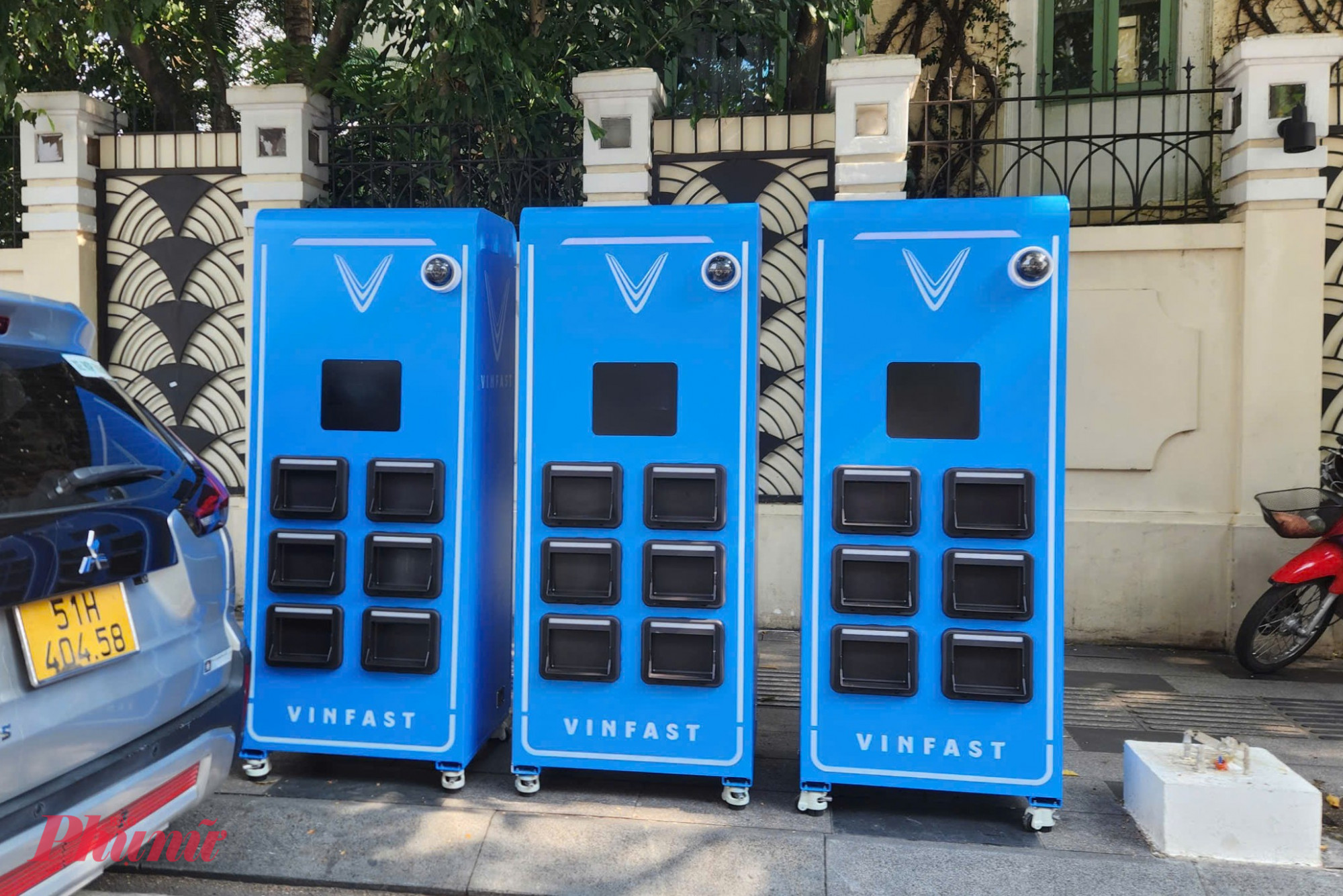 Tủ đổi pin được triển khai trên đường Trương Định, TPHCM - Ảnh: Nguyễn Văn