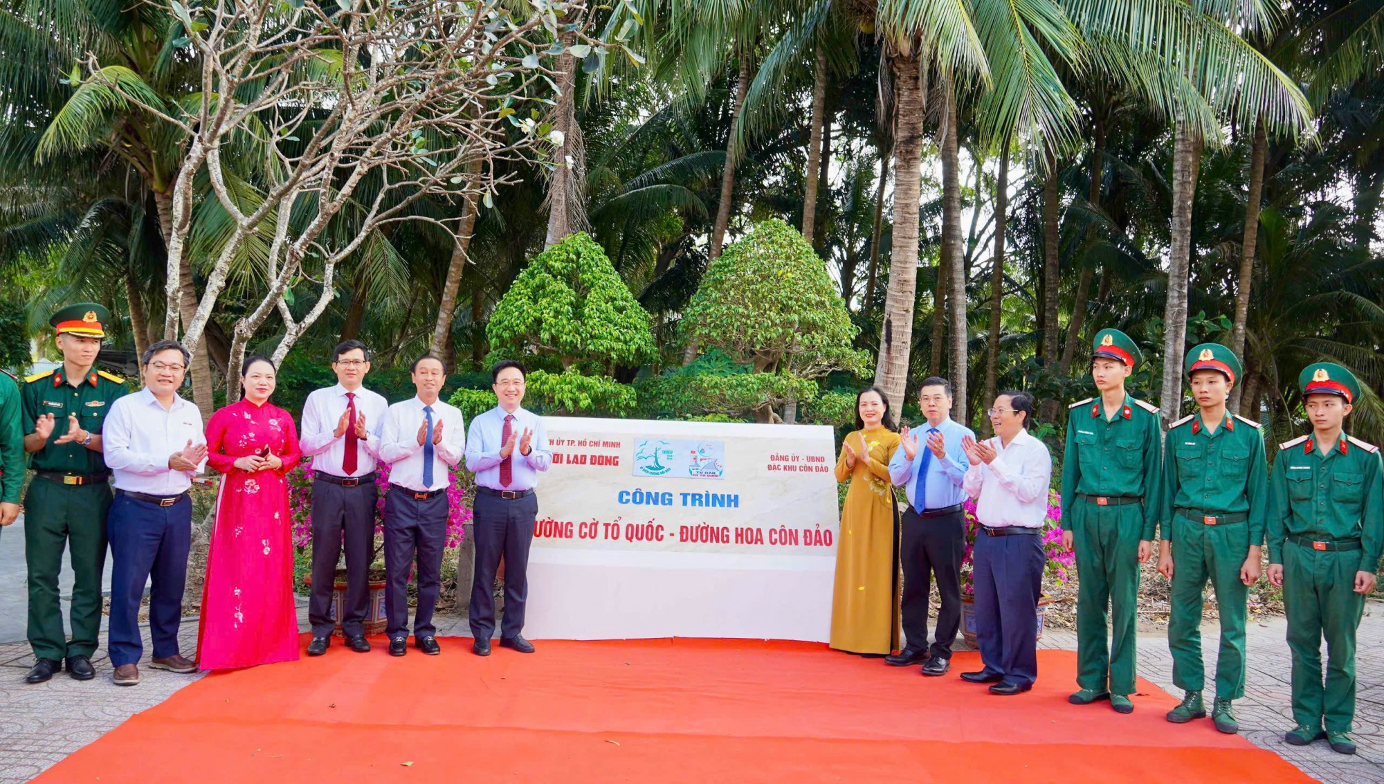 Lãnh đạo TP.HCM, chính quyền Đặc khu Côn Đảo cùng các cựu tù chính trị tham dự lễ khánh thành công trình 