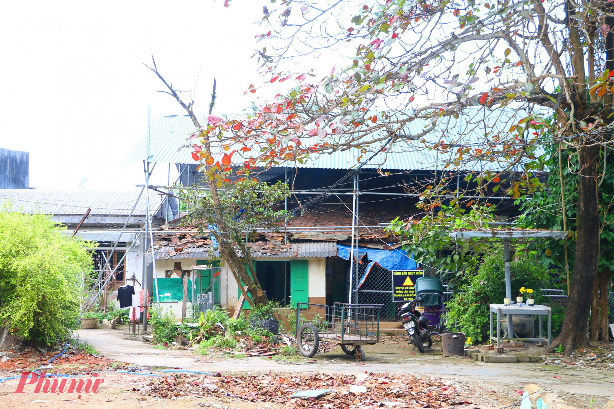 Trải qua nhiều biến động lịch sử, công trình di tích hiện xuống cấp nghiêm trọng cần được trùng tu, bảo tồn, phát huy giá trị.