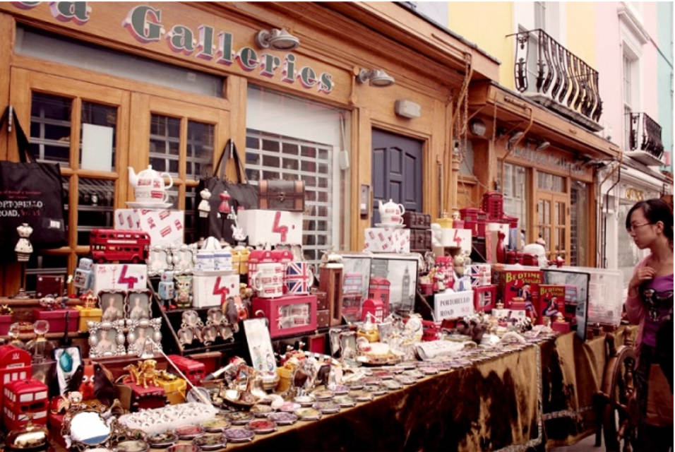 Chợ trời Portobello chuyên bày bán các món đồ cổ lớn nhất nước Anh