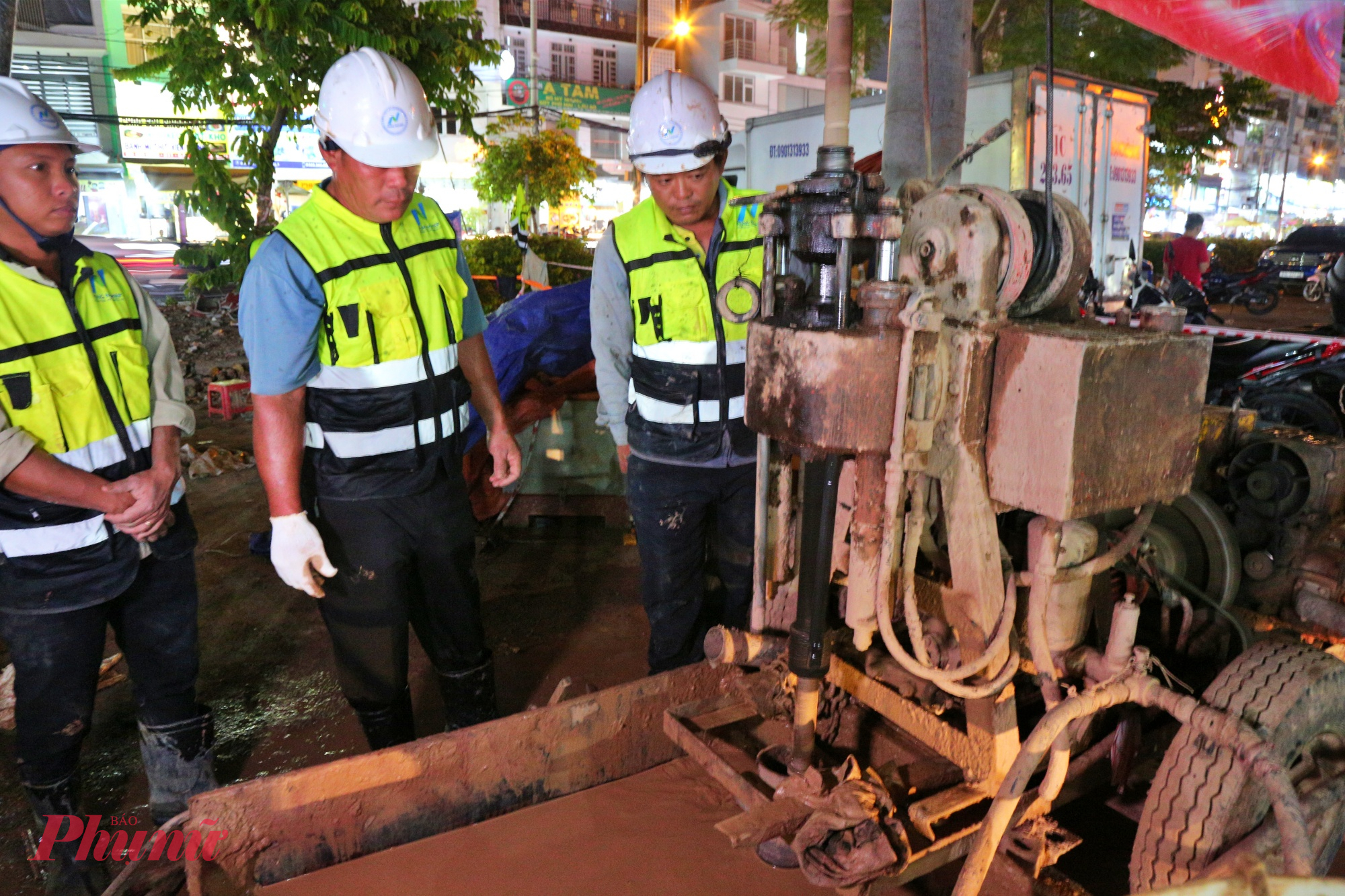 Khoảng 200 lỗ khoan địa chất đã thực hiện, dự kiến khoan thêm hơn 500 lỗ khoan nữa - Nguyễn Văn