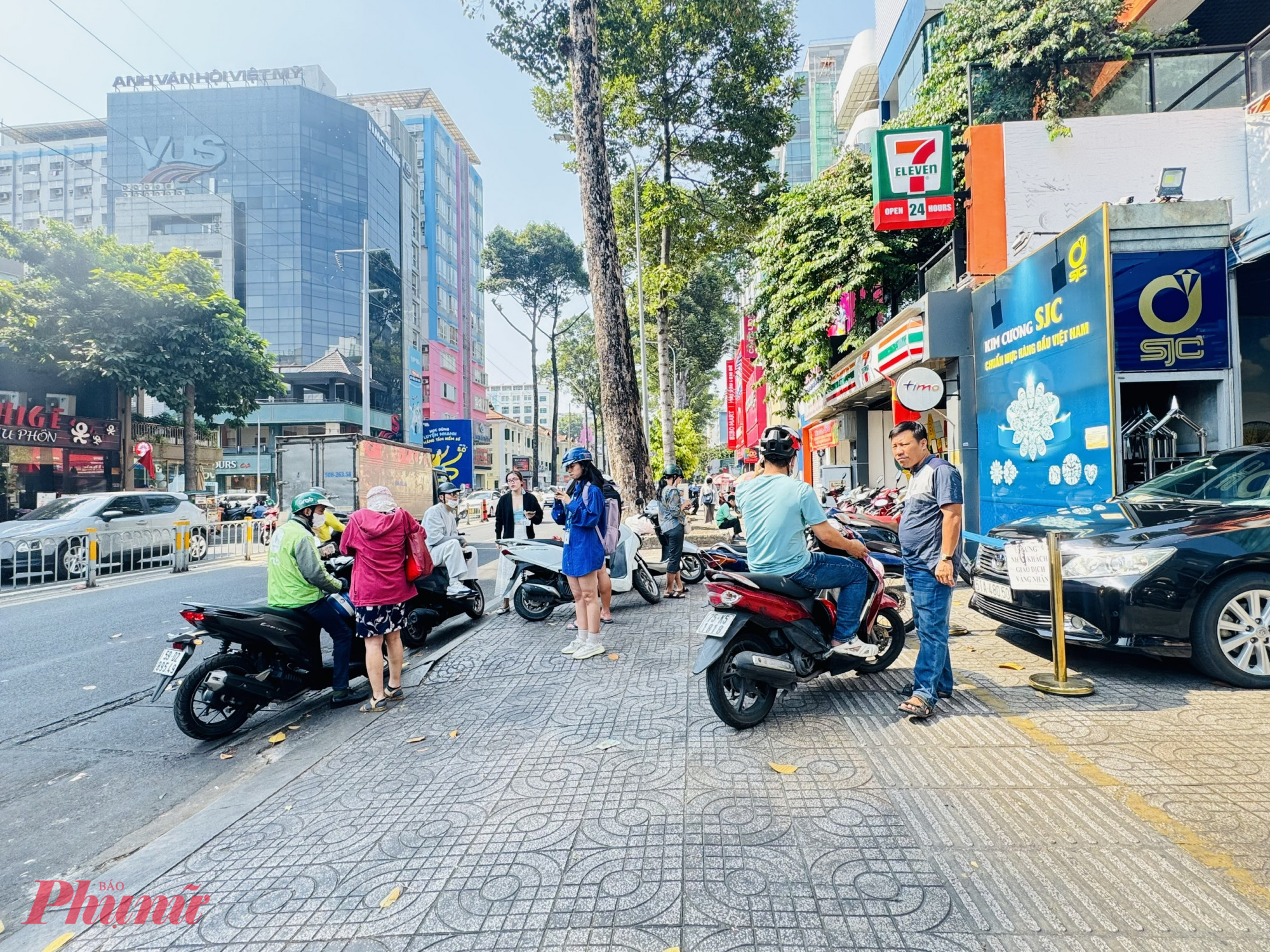 Tuy nhiên theo chia sẻ của các khách hàng, việc đăng ký mua vàng miếng SJC qua website 