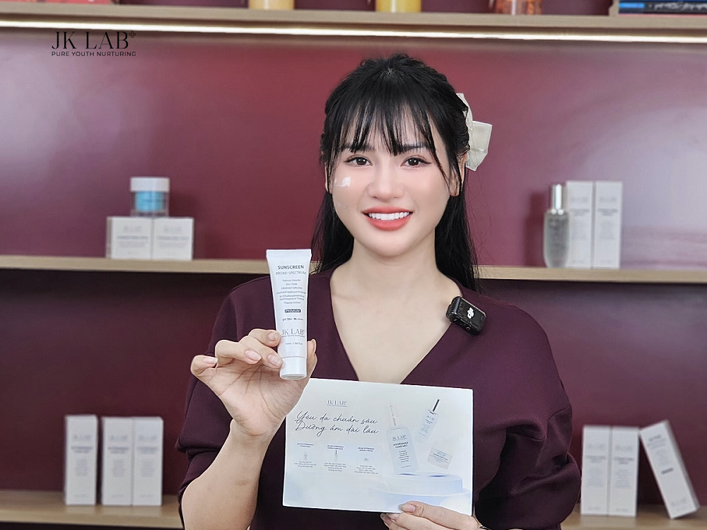 Kem chống nắng JKLAB đạt kiểm nghiệm chỉ số chống nắng SPF 50 - Ảnh: JKLAB