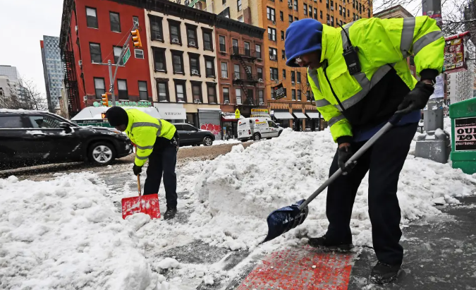 Cơn bão mùa đông kỷ lục ở Mỹ làm tê liệt nhiều bang